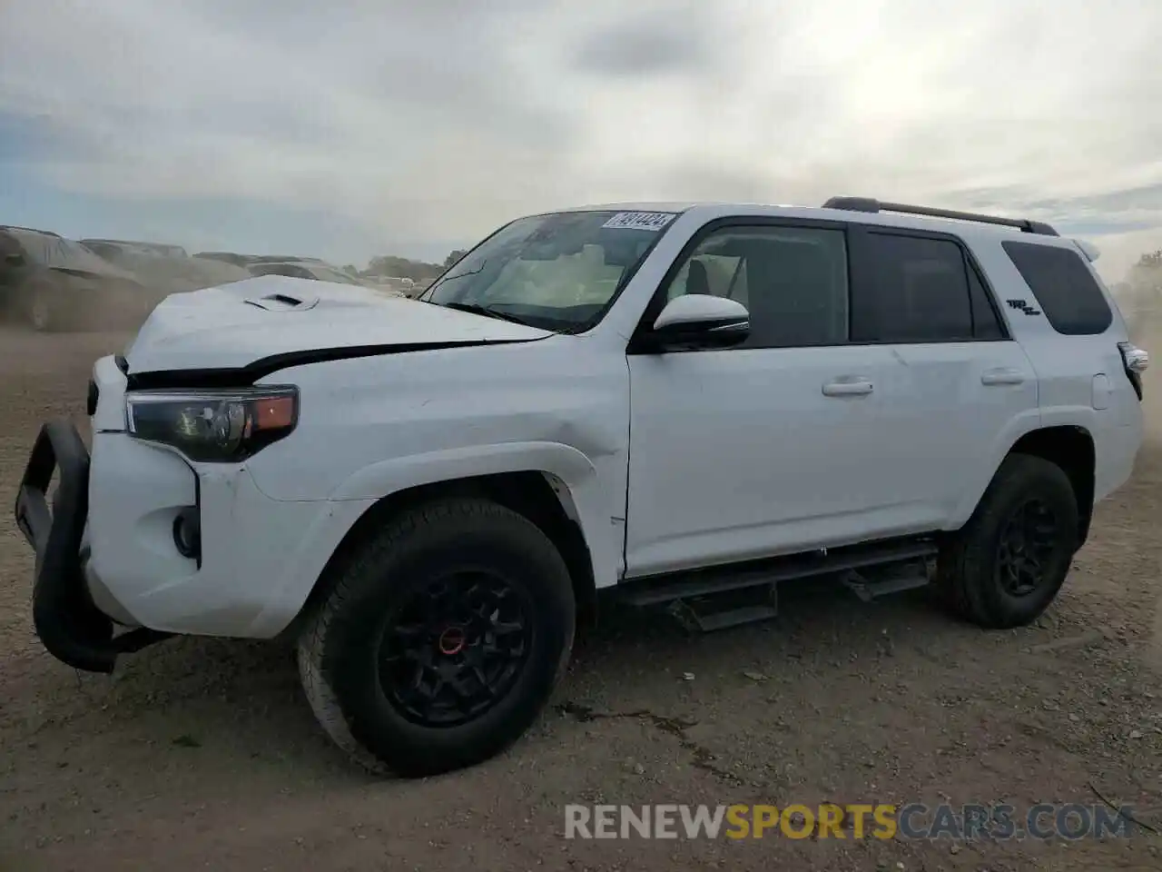 1 Photograph of a damaged car JTERU5JR4R6274555 TOYOTA 4RUNNER 2024