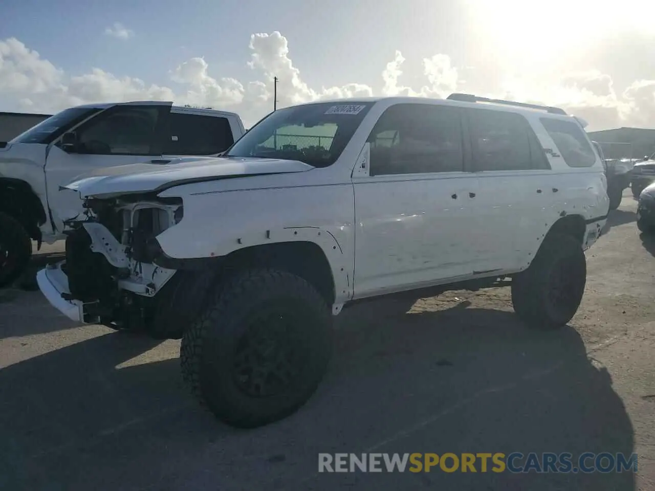 1 Photograph of a damaged car JTERU5JR5R6273494 TOYOTA 4RUNNER 2024