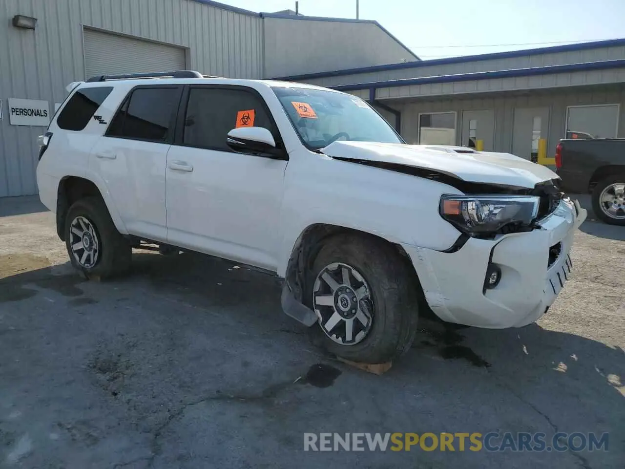 4 Photograph of a damaged car JTERU5JR6R6215362 TOYOTA 4RUNNER 2024