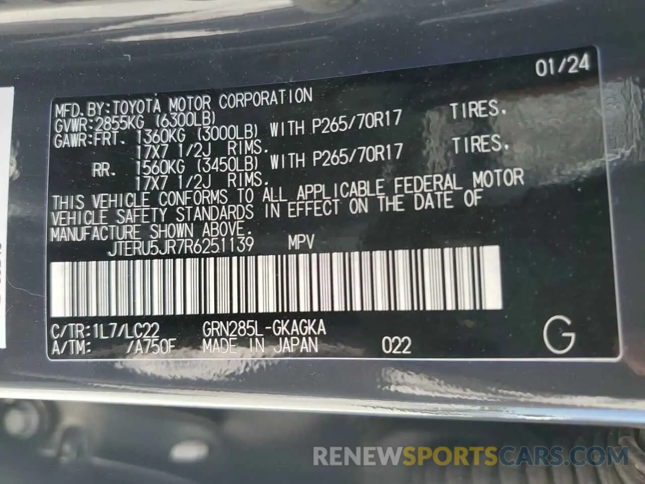 12 Photograph of a damaged car JTERU5JR7R6251139 TOYOTA 4RUNNER 2024