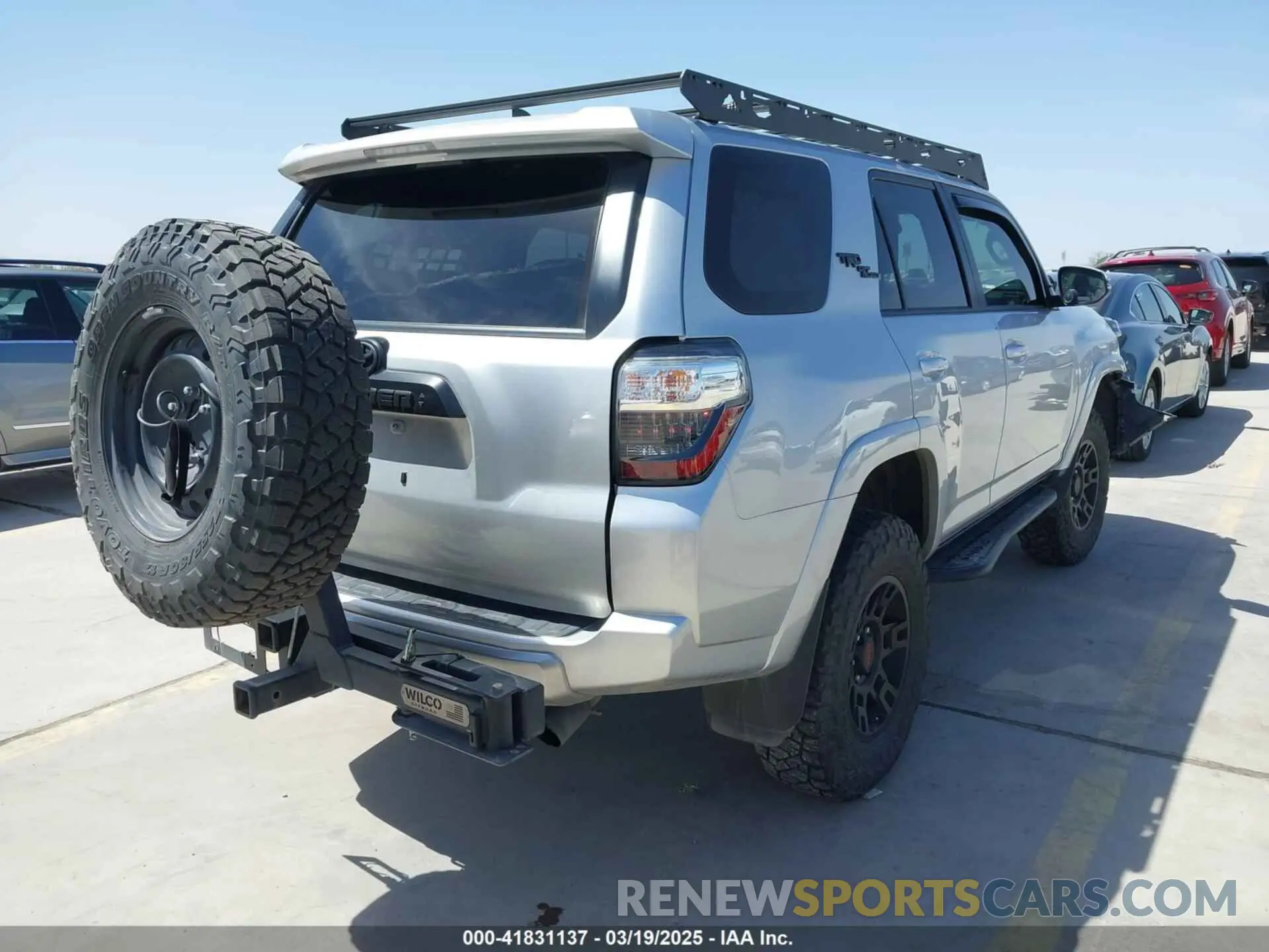 4 Photograph of a damaged car JTERU5JR7R6256681 TOYOTA 4RUNNER 2024