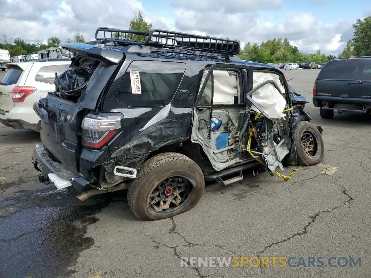 3 Photograph of a damaged car JTERU5JR7R6289261 TOYOTA 4RUNNER 2024