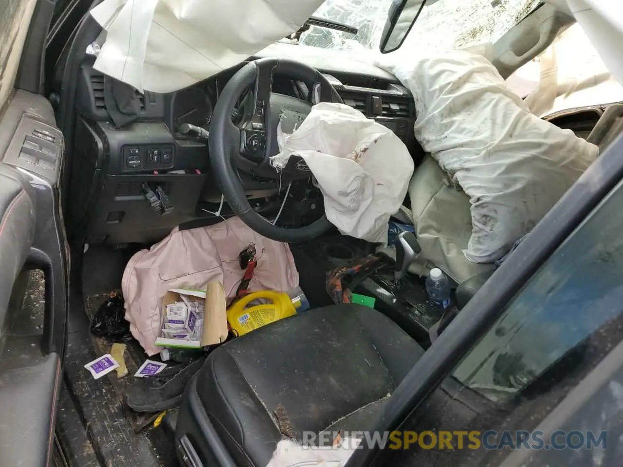 8 Photograph of a damaged car JTERU5JR7R6289261 TOYOTA 4RUNNER 2024
