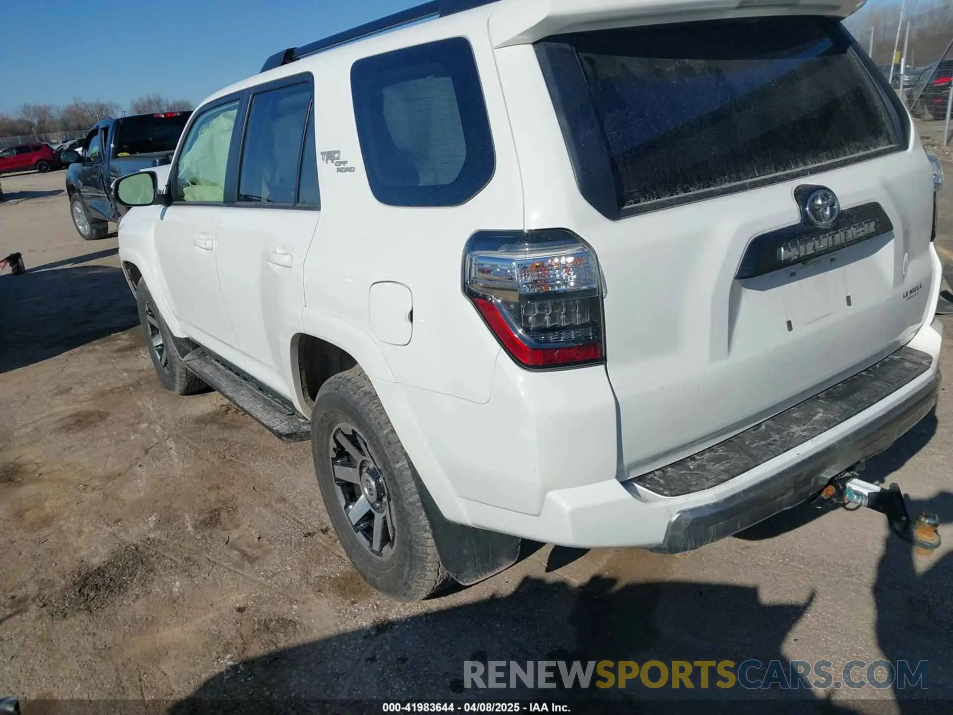 3 Photograph of a damaged car JTERU5JR8R6217050 TOYOTA 4RUNNER 2024