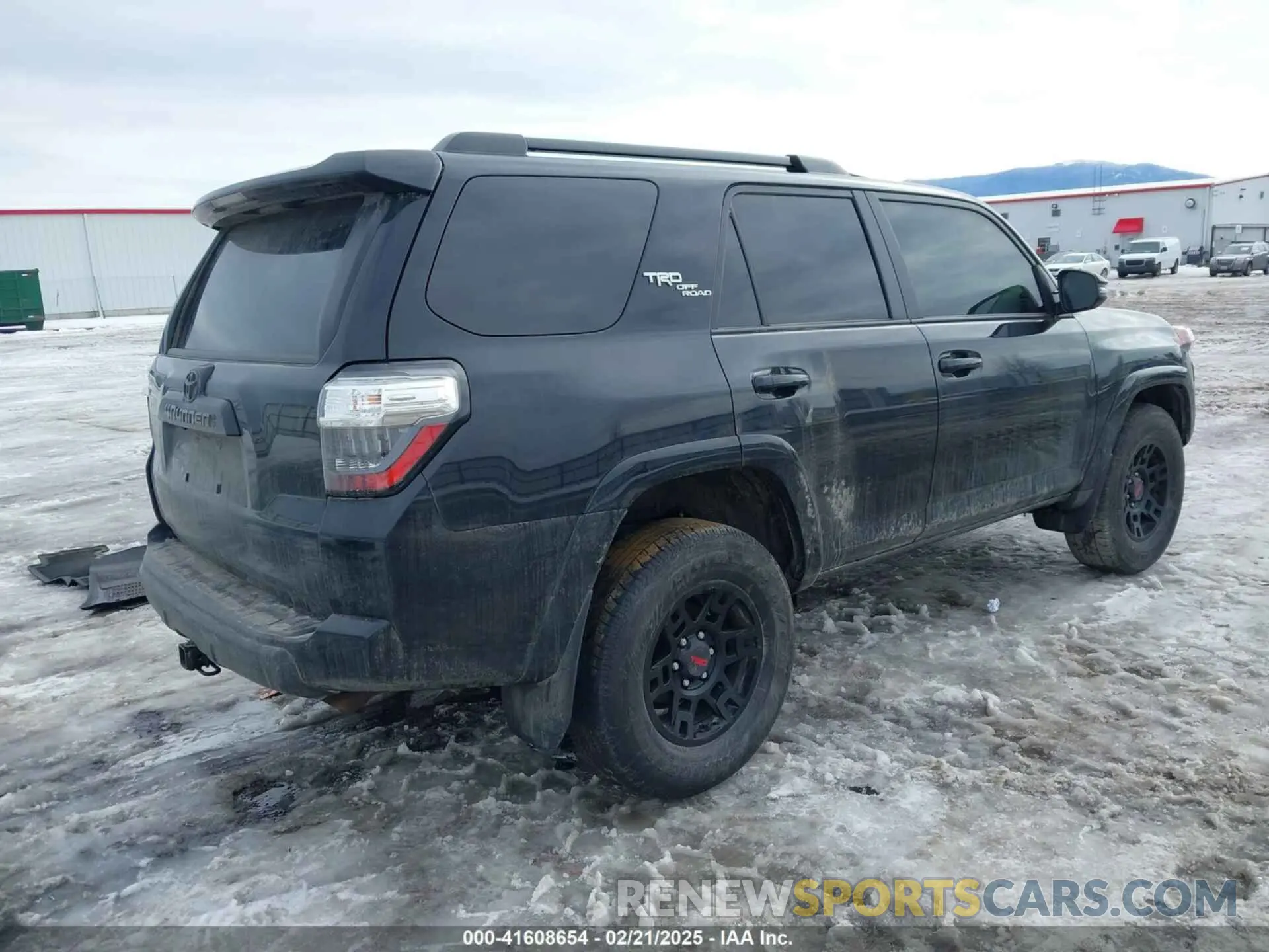 4 Photograph of a damaged car JTERU5JR8R6241560 TOYOTA 4RUNNER 2024