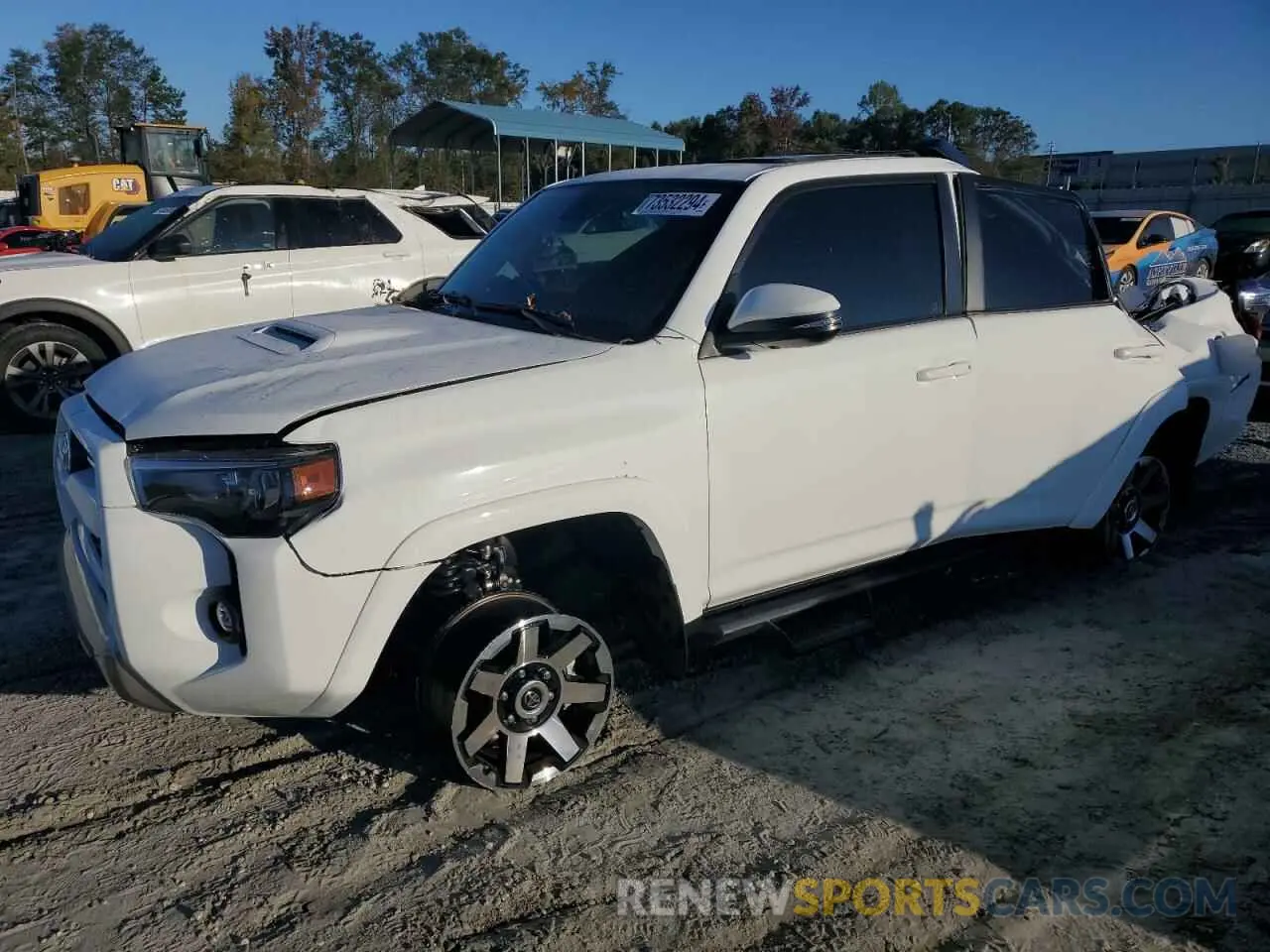 1 Photograph of a damaged car JTERU5JR8R6302390 TOYOTA 4RUNNER 2024
