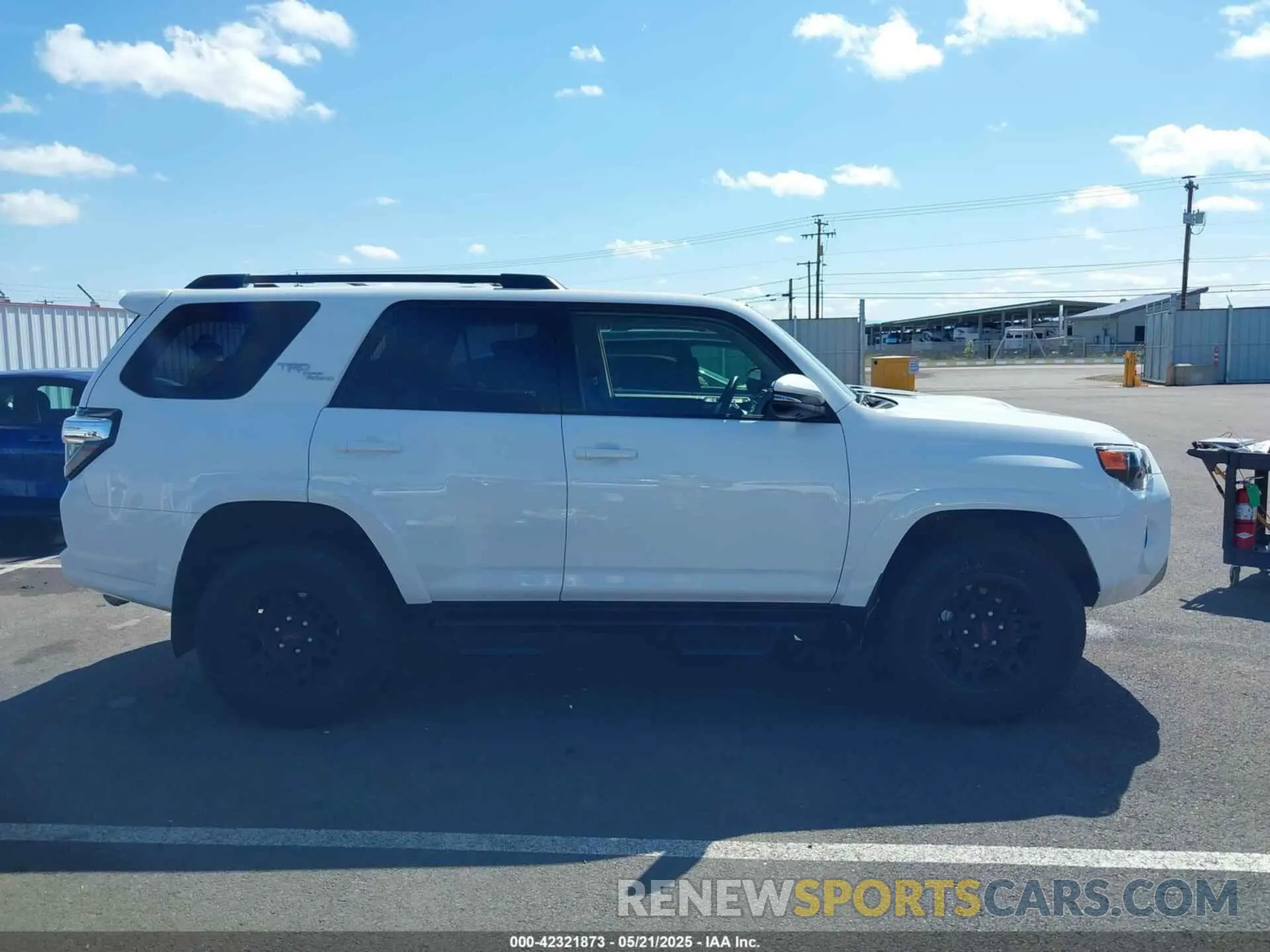 13 Photograph of a damaged car JTERU5JR9R6307811 TOYOTA 4RUNNER 2024