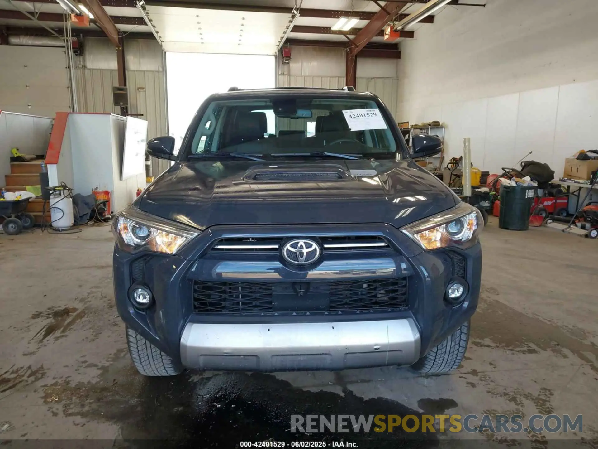 12 Photograph of a damaged car JTERU5JRXR6253290 TOYOTA 4RUNNER 2024