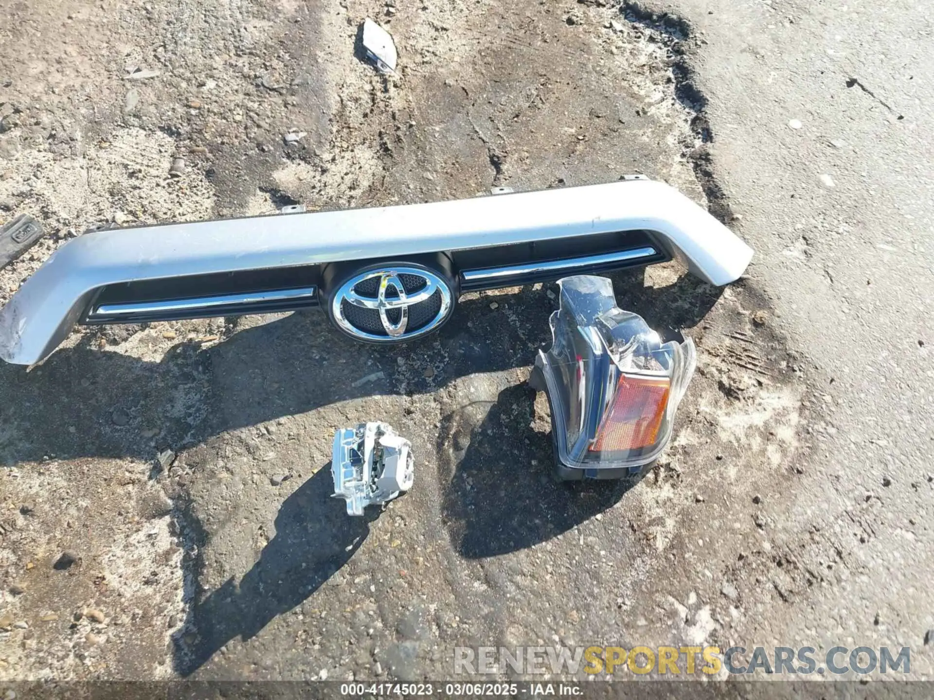 12 Photograph of a damaged car JTESU5JR9R6245148 TOYOTA 4RUNNER 2024