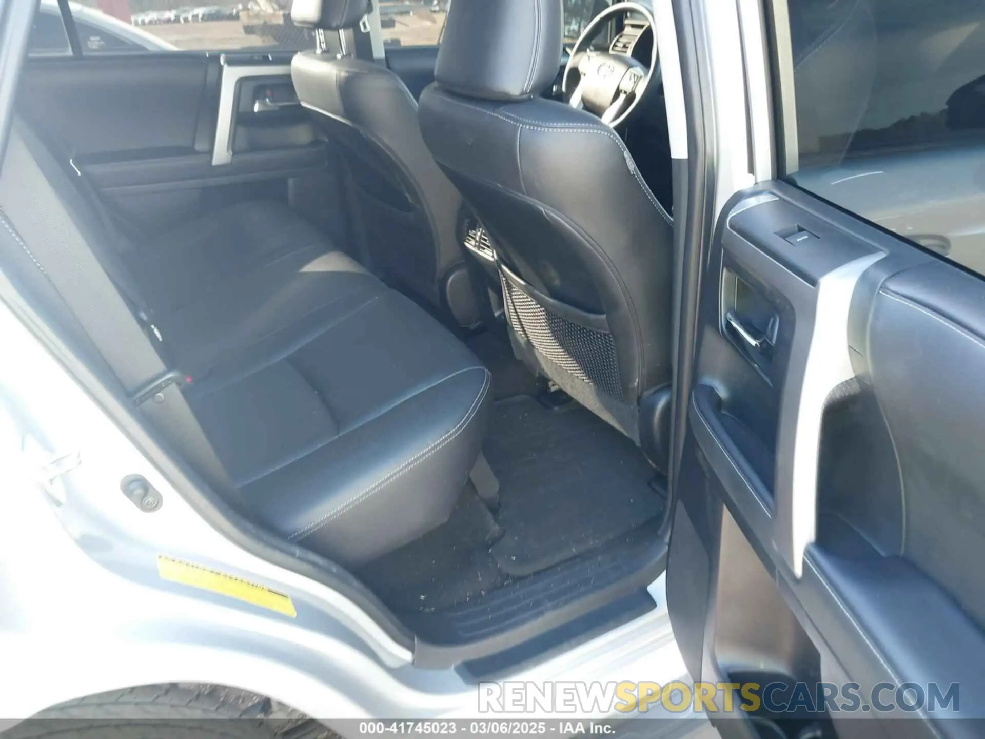 8 Photograph of a damaged car JTESU5JR9R6245148 TOYOTA 4RUNNER 2024