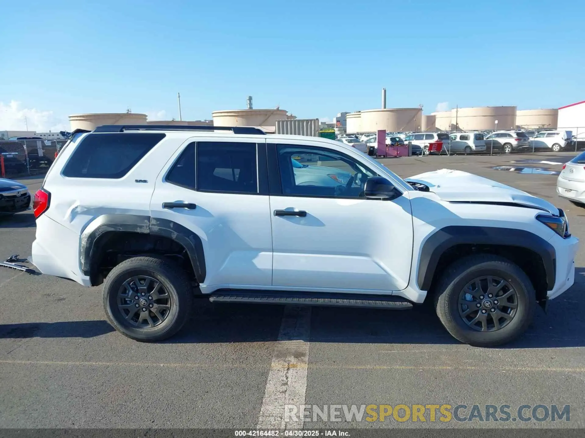 14 Photograph of a damaged car JTEVA5AR4S5001683 TOYOTA 4RUNNER 2025