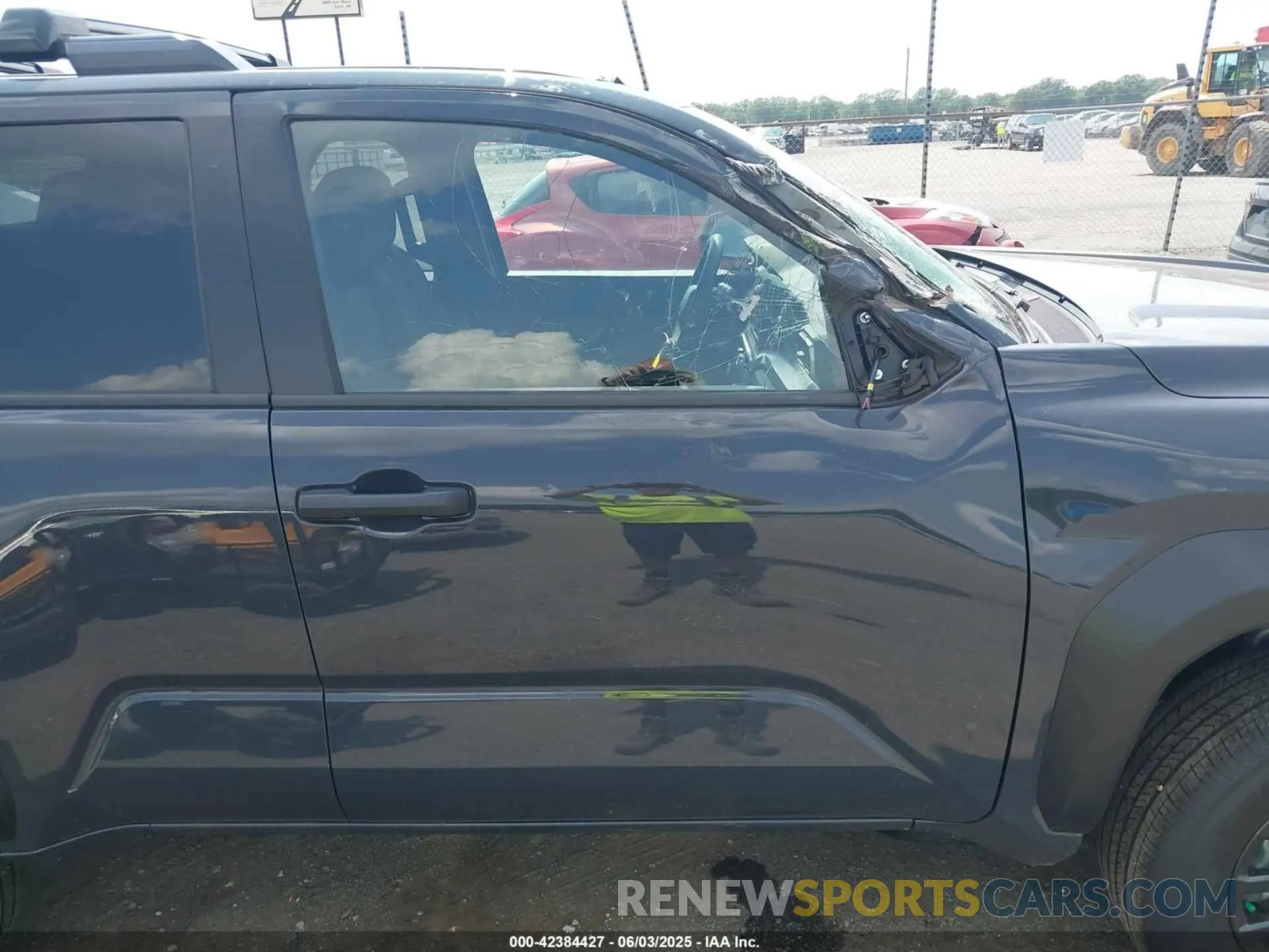 17 Photograph of a damaged car JTEVA5BR0S5008869 TOYOTA 4RUNNER 2025