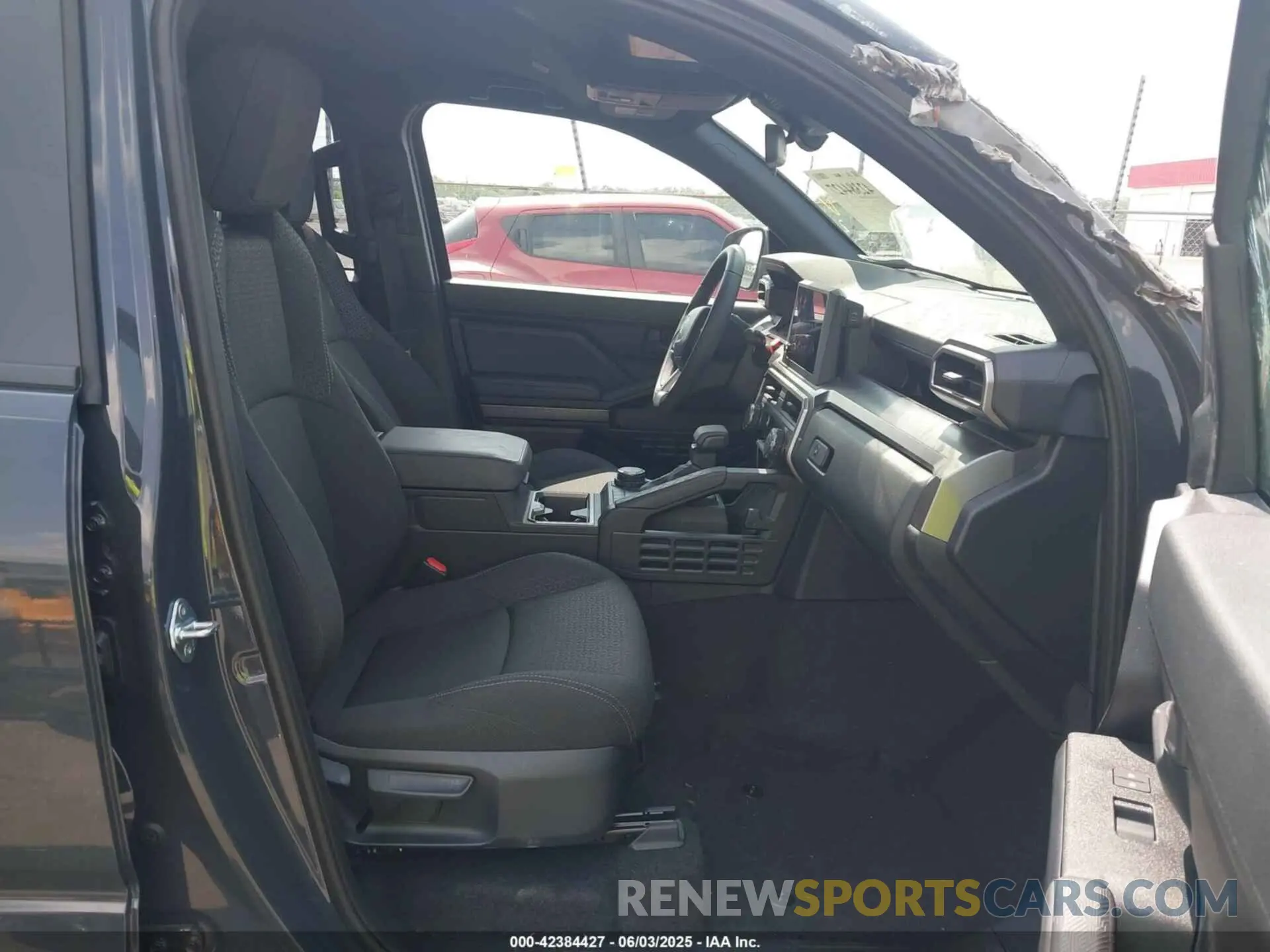 5 Photograph of a damaged car JTEVA5BR0S5008869 TOYOTA 4RUNNER 2025