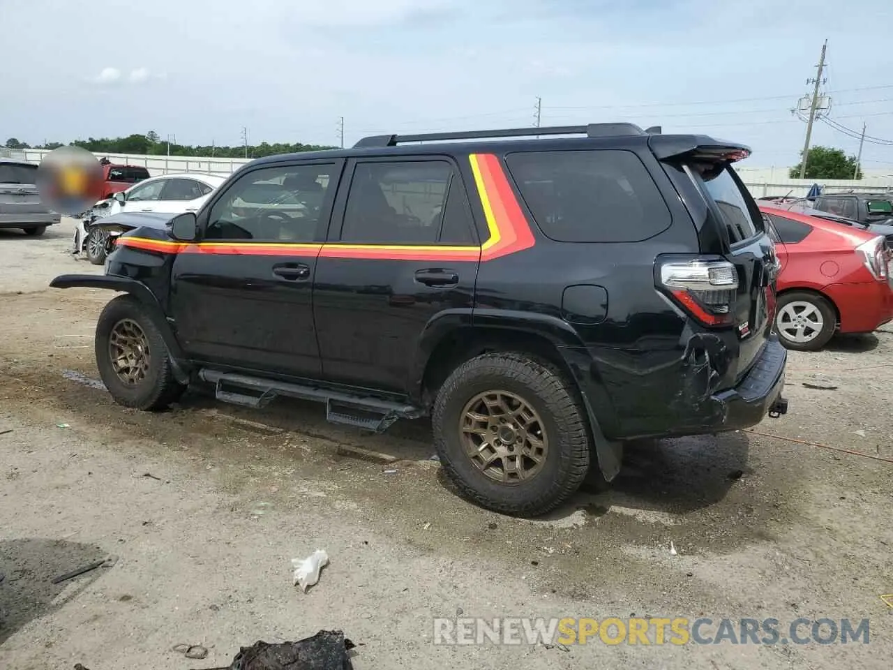 2 Photograph of a damaged car JTEUU5JR6P6100235 TOYOTA 4RUNNER 40 2023