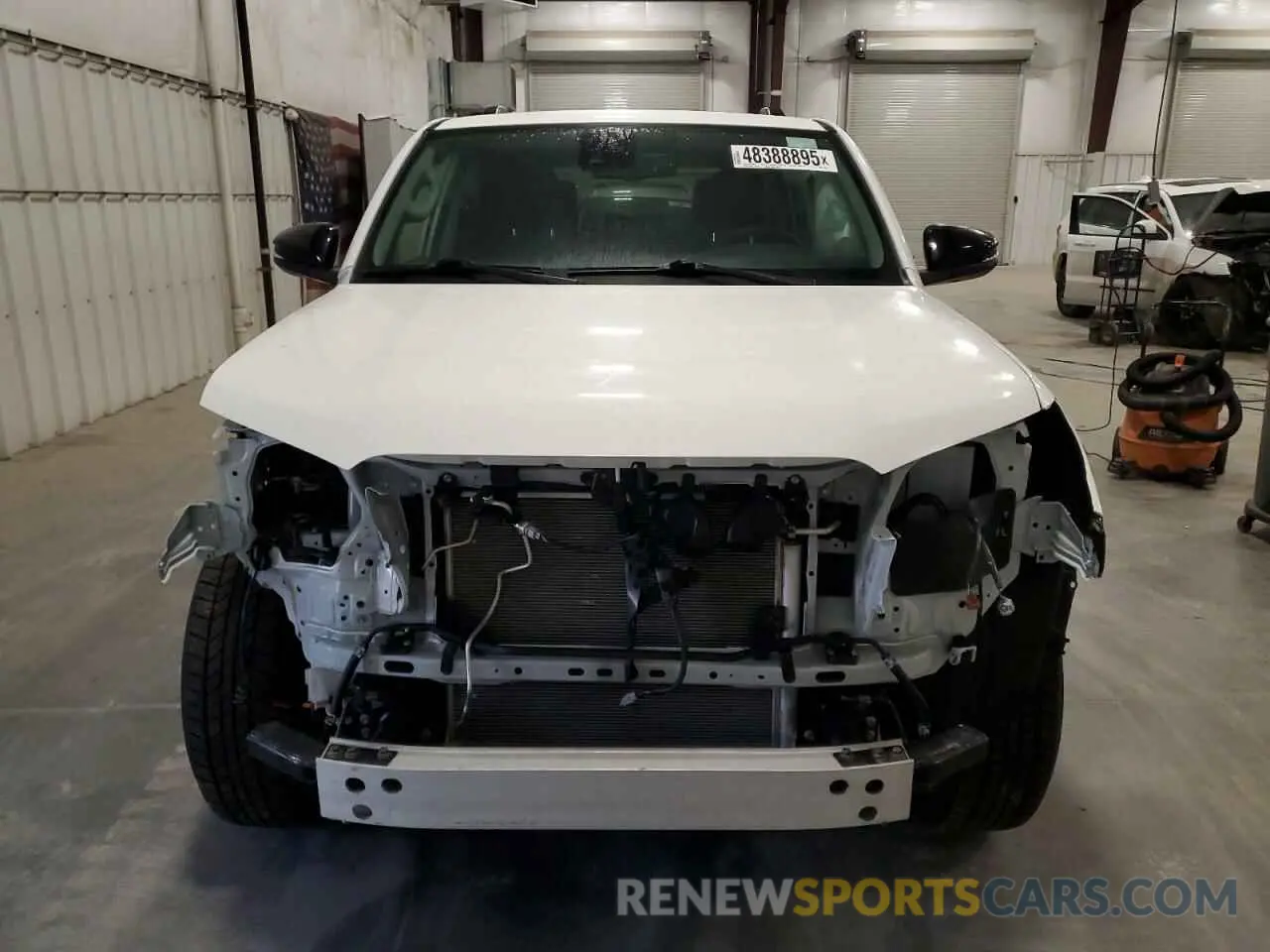5 Photograph of a damaged car JTEUU5JRXP6185693 TOYOTA 4RUNNER 40 2023