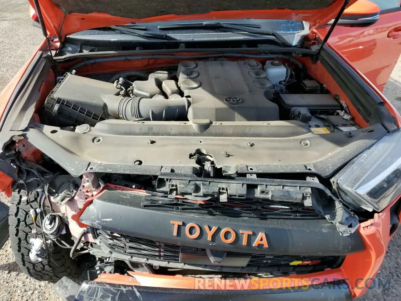 11 Photograph of a damaged car JTELU5JR0P6107502 TOYOTA 4RUNNER SE 2023