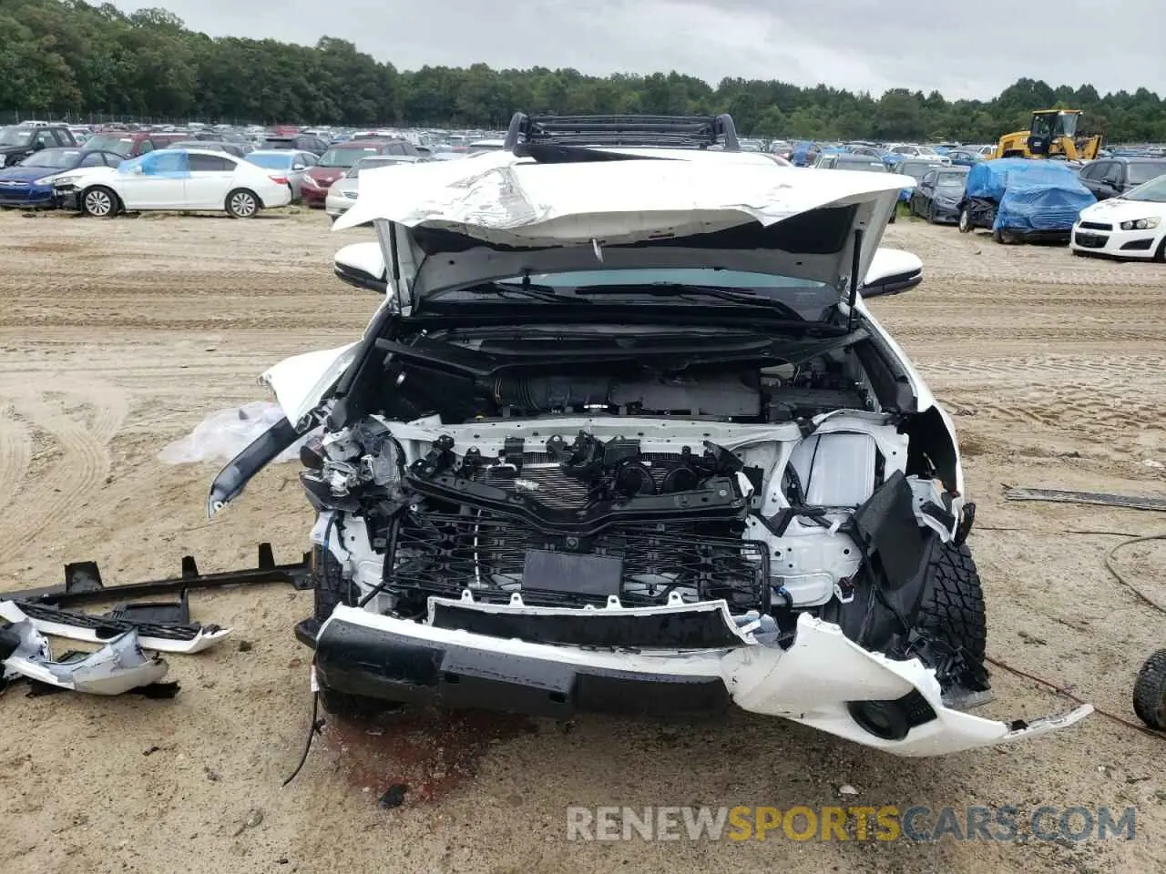 5 Photograph of a damaged car JTELU5JR0P6162676 TOYOTA 4RUNNER SE 2023