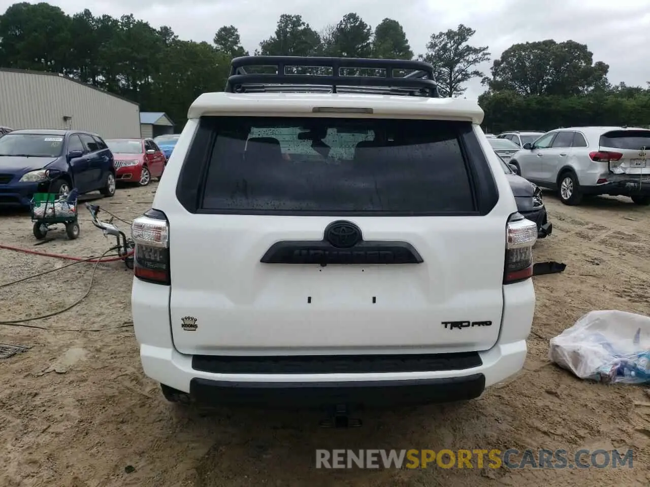 6 Photograph of a damaged car JTELU5JR0P6162676 TOYOTA 4RUNNER SE 2023