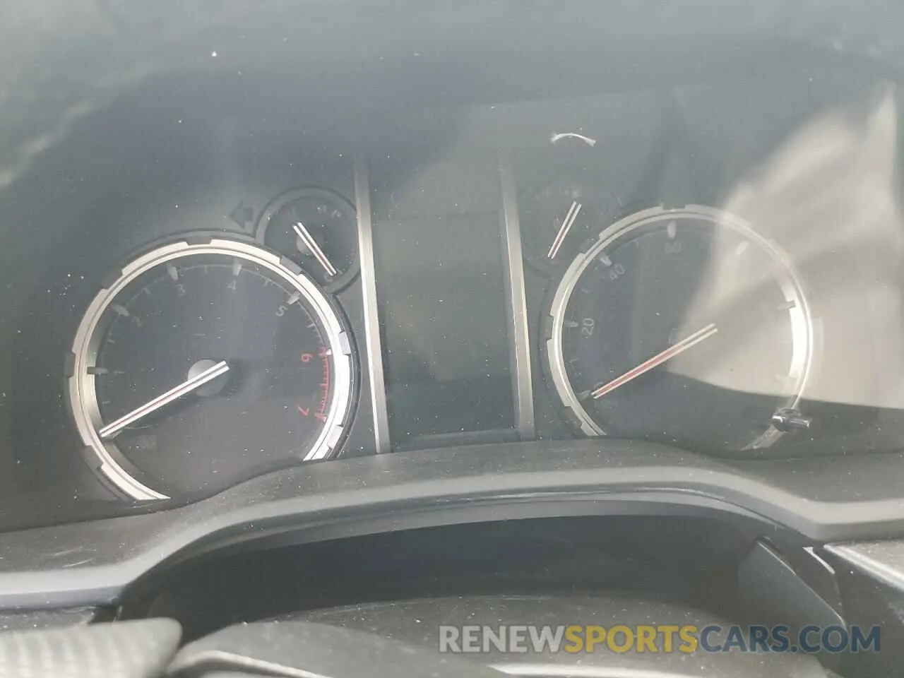 9 Photograph of a damaged car JTELU5JRXP6159607 TOYOTA 4RUNNER SE 2023