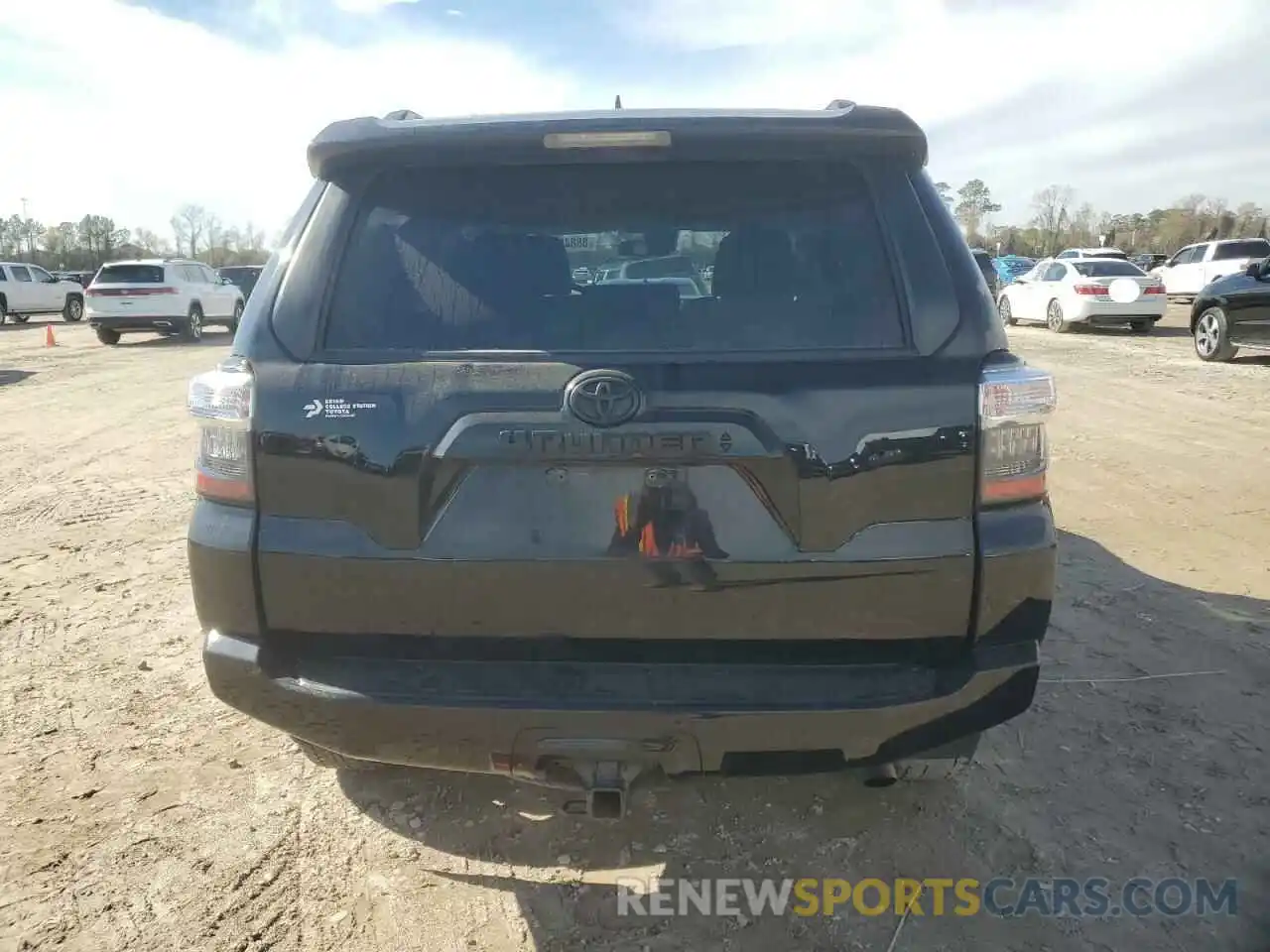 6 Photograph of a damaged car JTEMU5JR2P6093185 TOYOTA 4RUNNER SE 2023