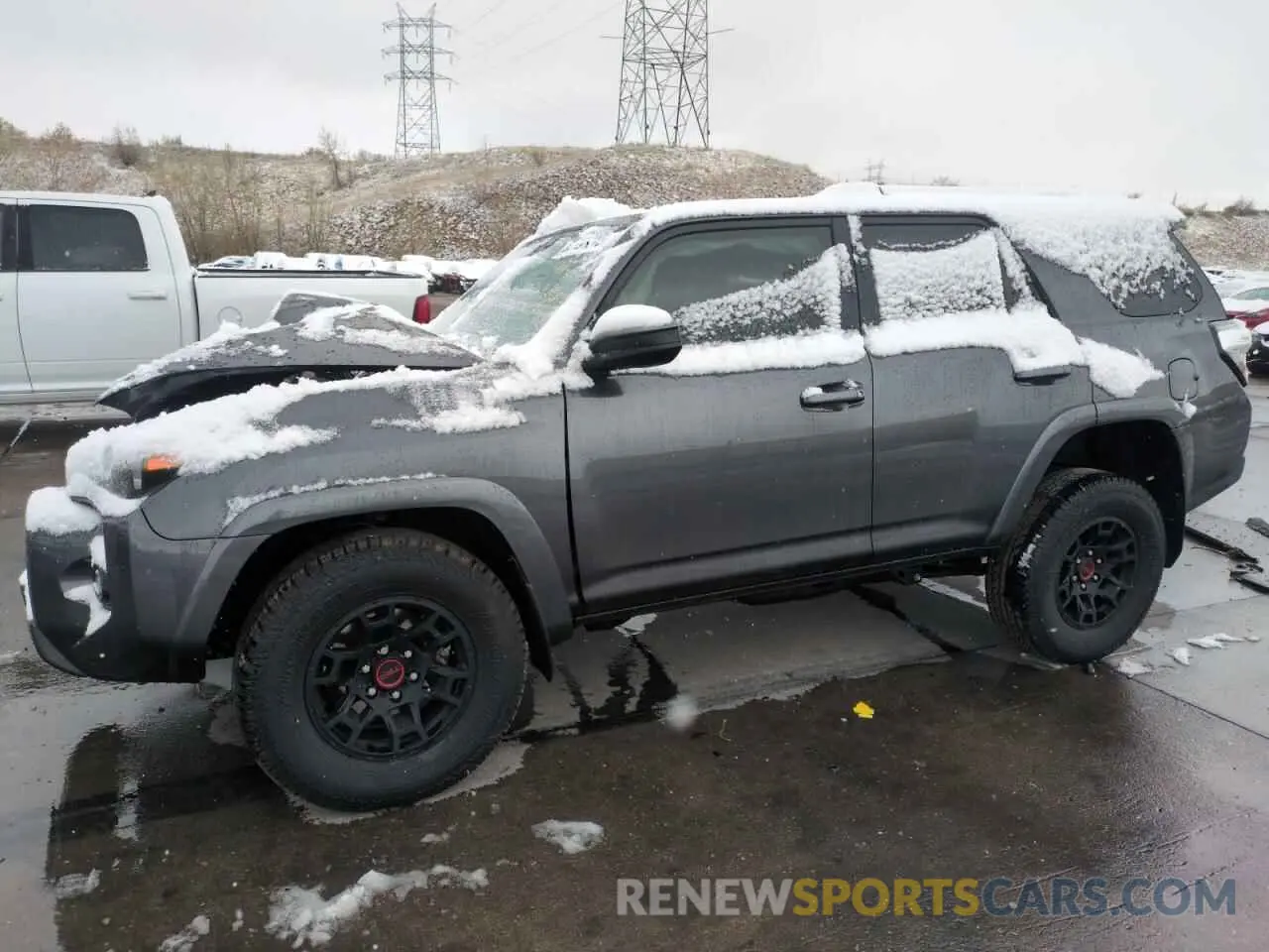 1 Photograph of a damaged car JTEMU5JR5P6094525 TOYOTA 4RUNNER SE 2023