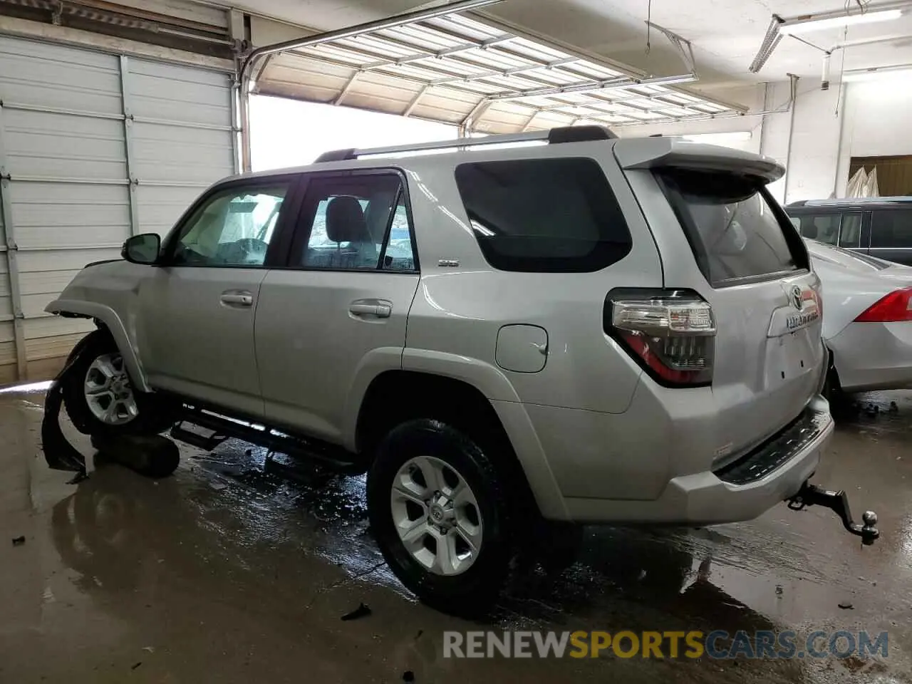 2 Photograph of a damaged car JTENU5JR0P6099717 TOYOTA 4RUNNER SE 2023