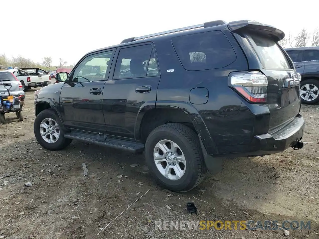 2 Photograph of a damaged car JTENU5JR0P6135311 TOYOTA 4RUNNER SE 2023