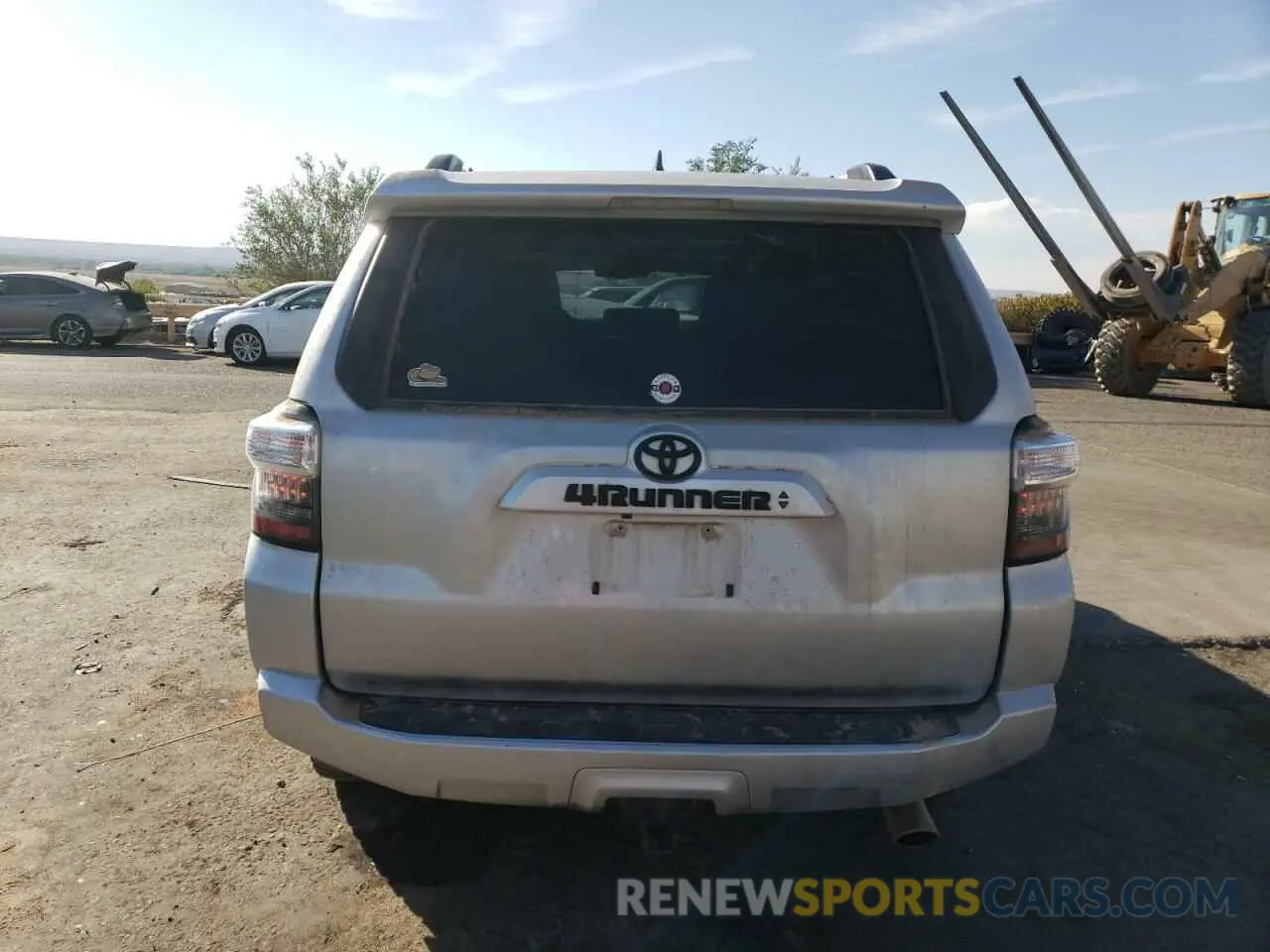 6 Photograph of a damaged car JTENU5JR1P6090752 TOYOTA 4RUNNER SE 2023