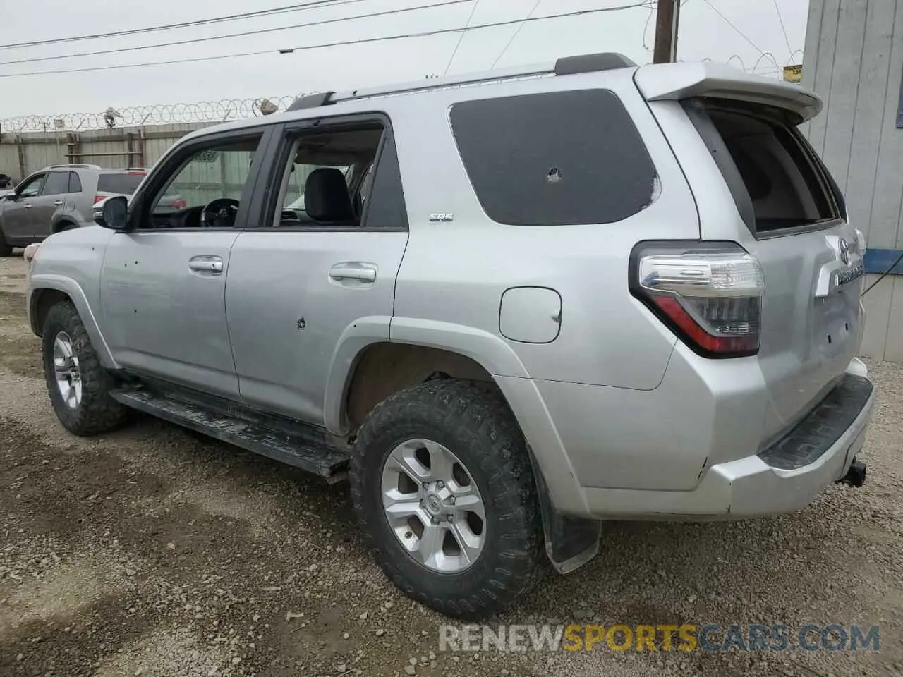 2 Photograph of a damaged car JTENU5JR2P6140235 TOYOTA 4RUNNER SE 2023