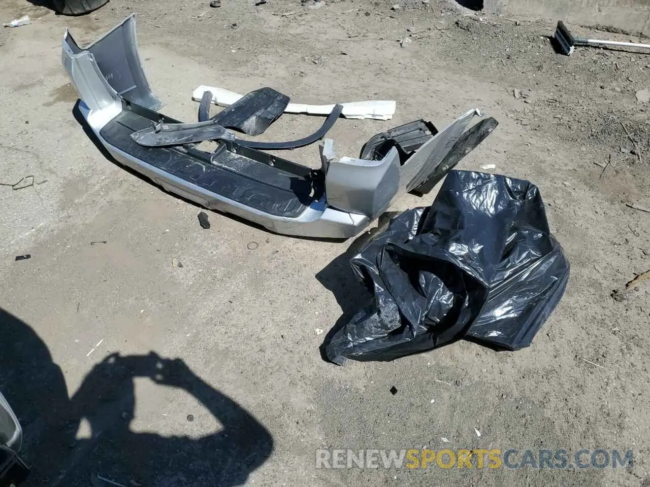 13 Photograph of a damaged car JTENU5JR2P6156600 TOYOTA 4RUNNER SE 2023