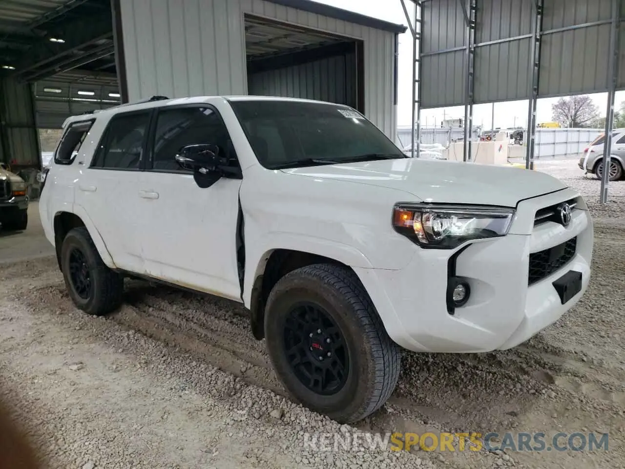 4 Photograph of a damaged car JTENU5JR5P6156784 TOYOTA 4RUNNER SE 2023
