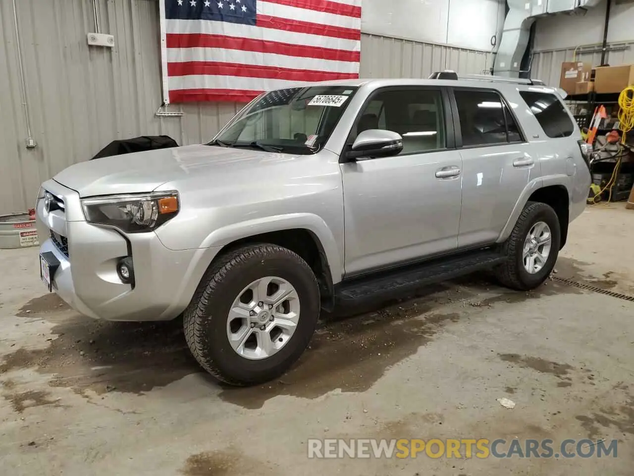 1 Photograph of a damaged car JTENU5JR8P6143091 TOYOTA 4RUNNER SE 2023