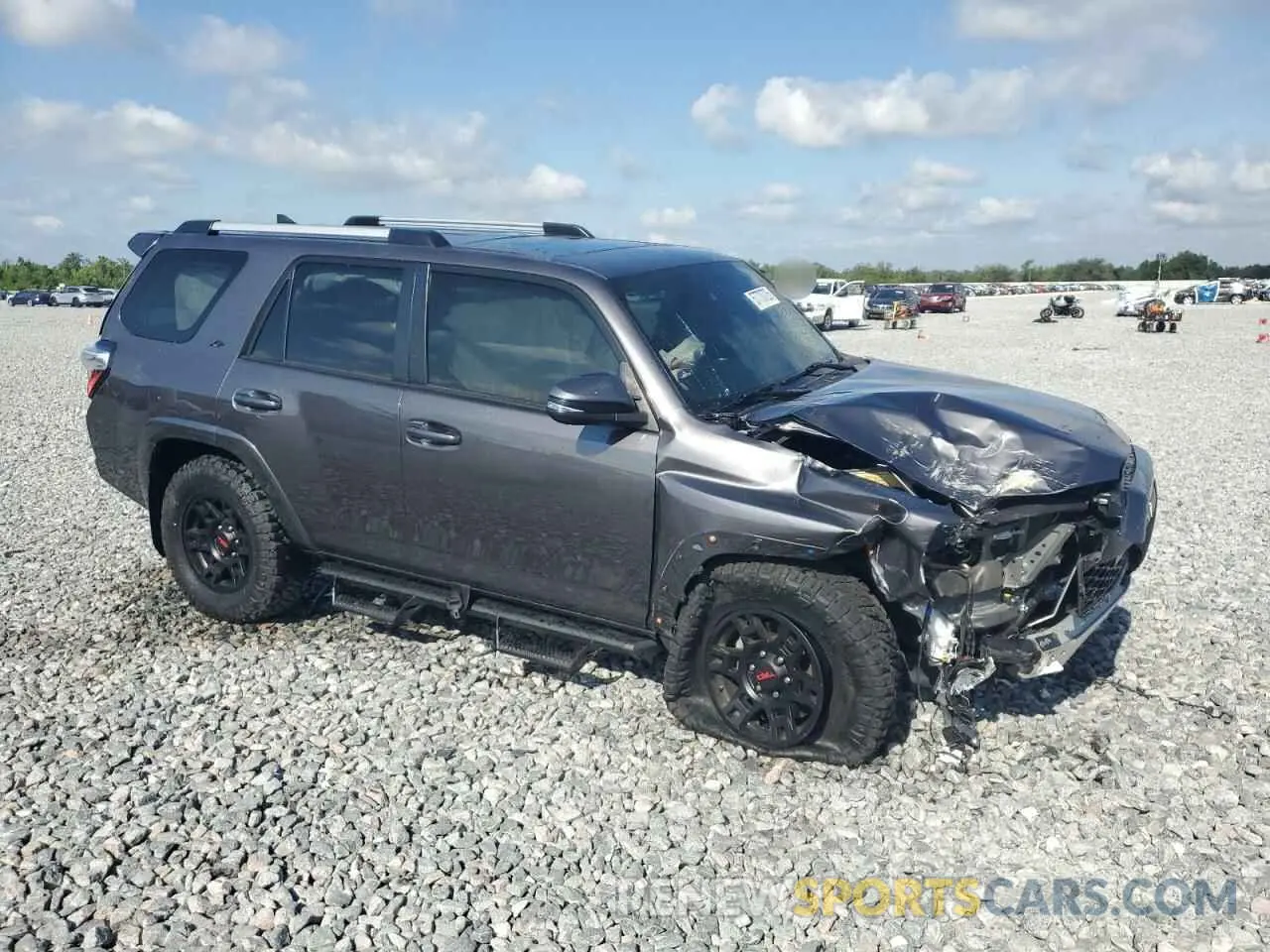 4 Photograph of a damaged car JTENU5JRXP6099417 TOYOTA 4RUNNER SE 2023