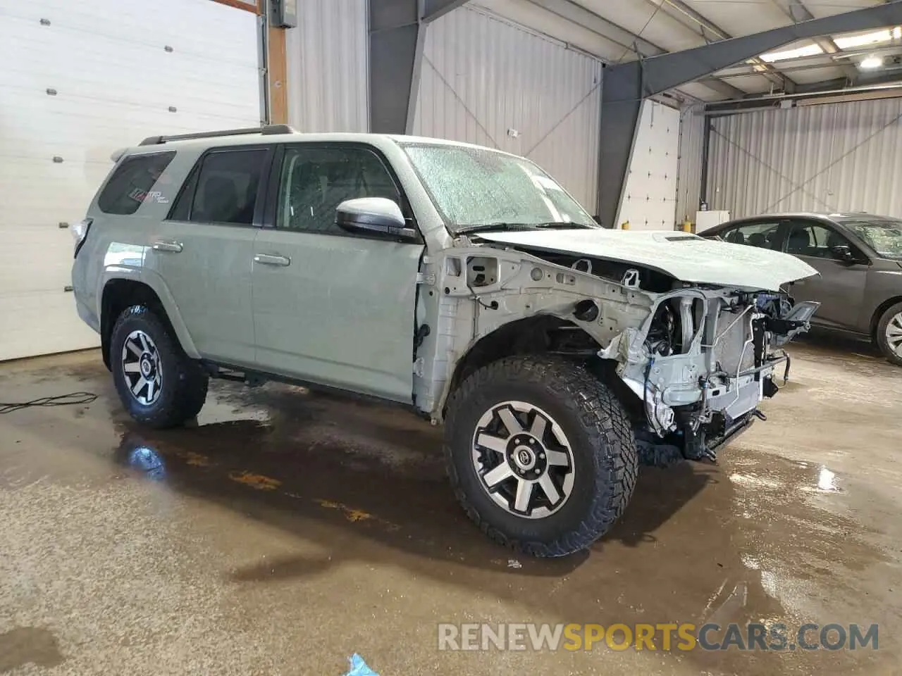4 Photograph of a damaged car JTEPU5JR0P6111194 TOYOTA 4RUNNER SE 2023