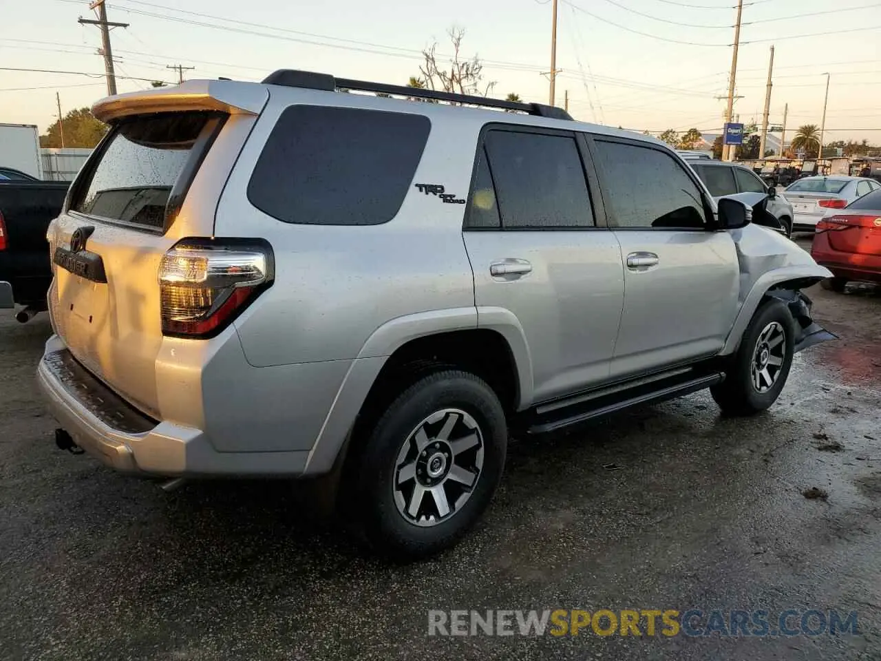 3 Photograph of a damaged car JTERU5JR0P6104013 TOYOTA 4RUNNER SE 2023