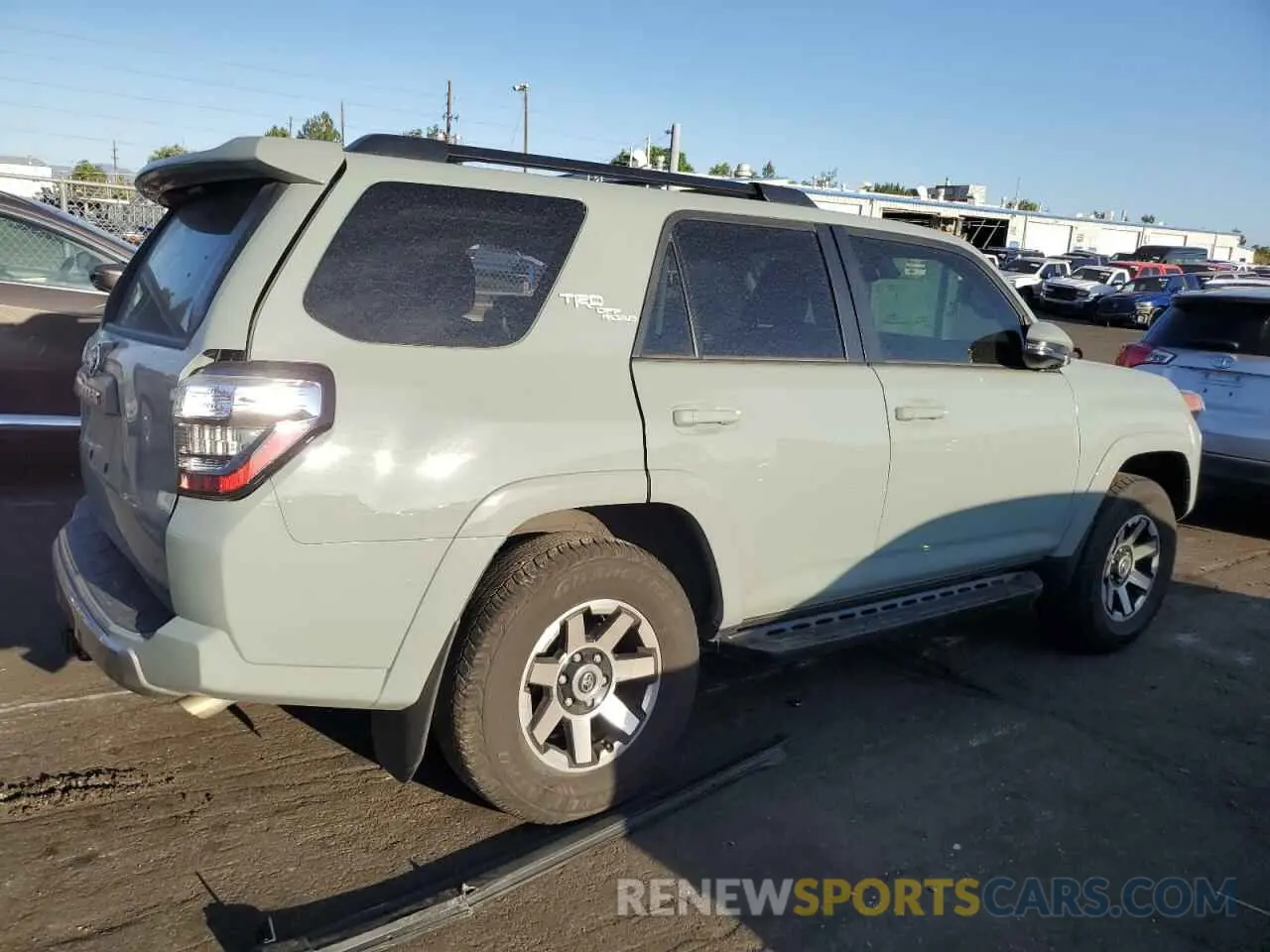 3 Photograph of a damaged car JTERU5JR4P6150671 TOYOTA 4RUNNER SE 2023
