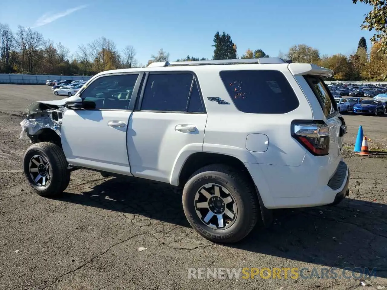 2 Photograph of a damaged car JTERU5JR4P6212599 TOYOTA 4RUNNER SE 2023
