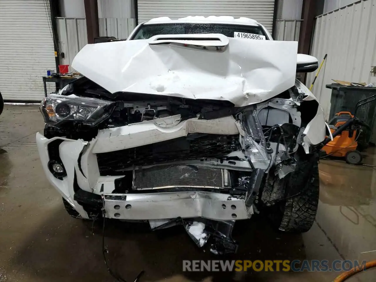 5 Photograph of a damaged car JTERU5JR5P6161193 TOYOTA 4RUNNER SE 2023