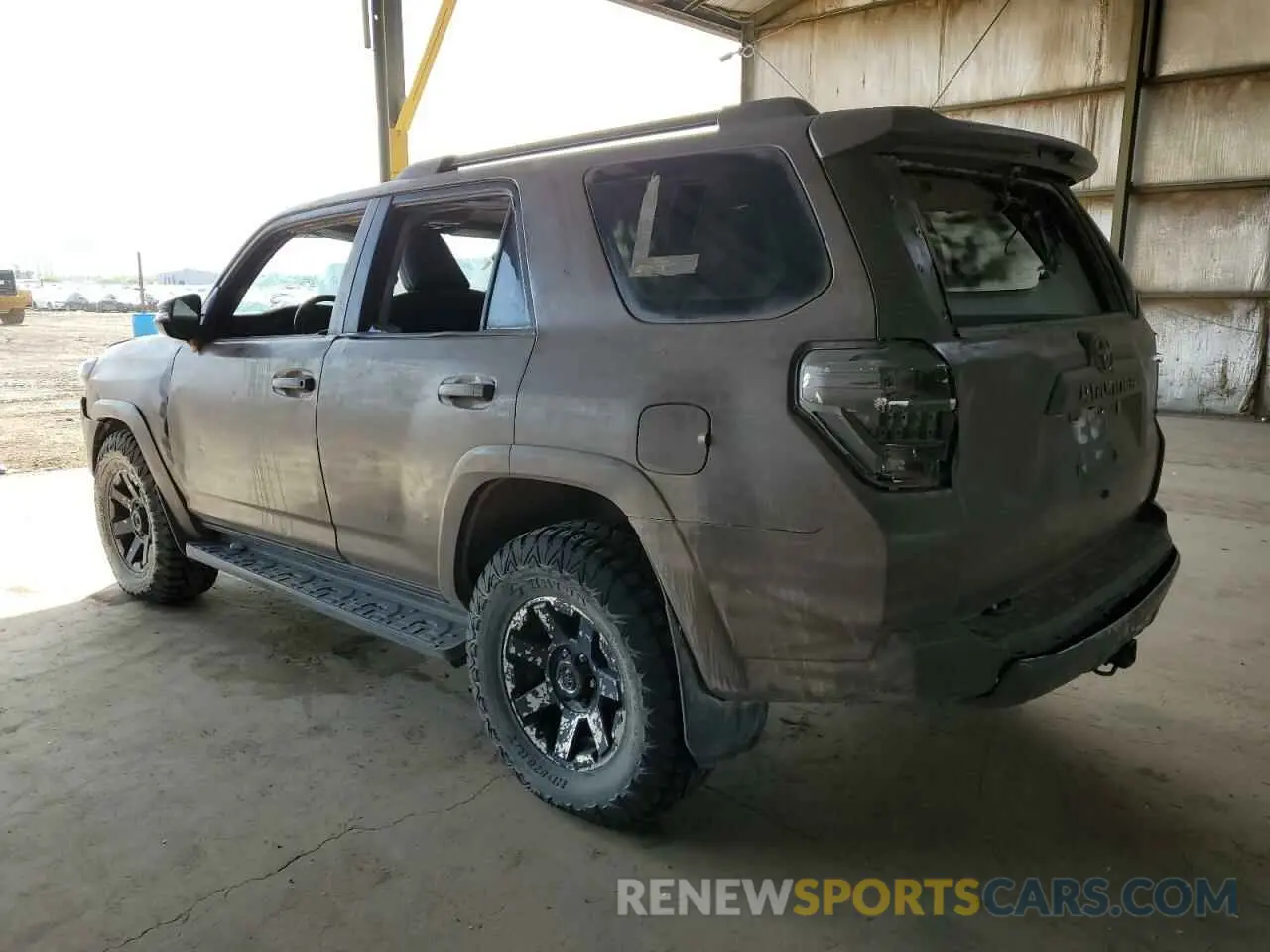 2 Photograph of a damaged car JTERU5JR8P6090801 TOYOTA 4RUNNER SE 2023