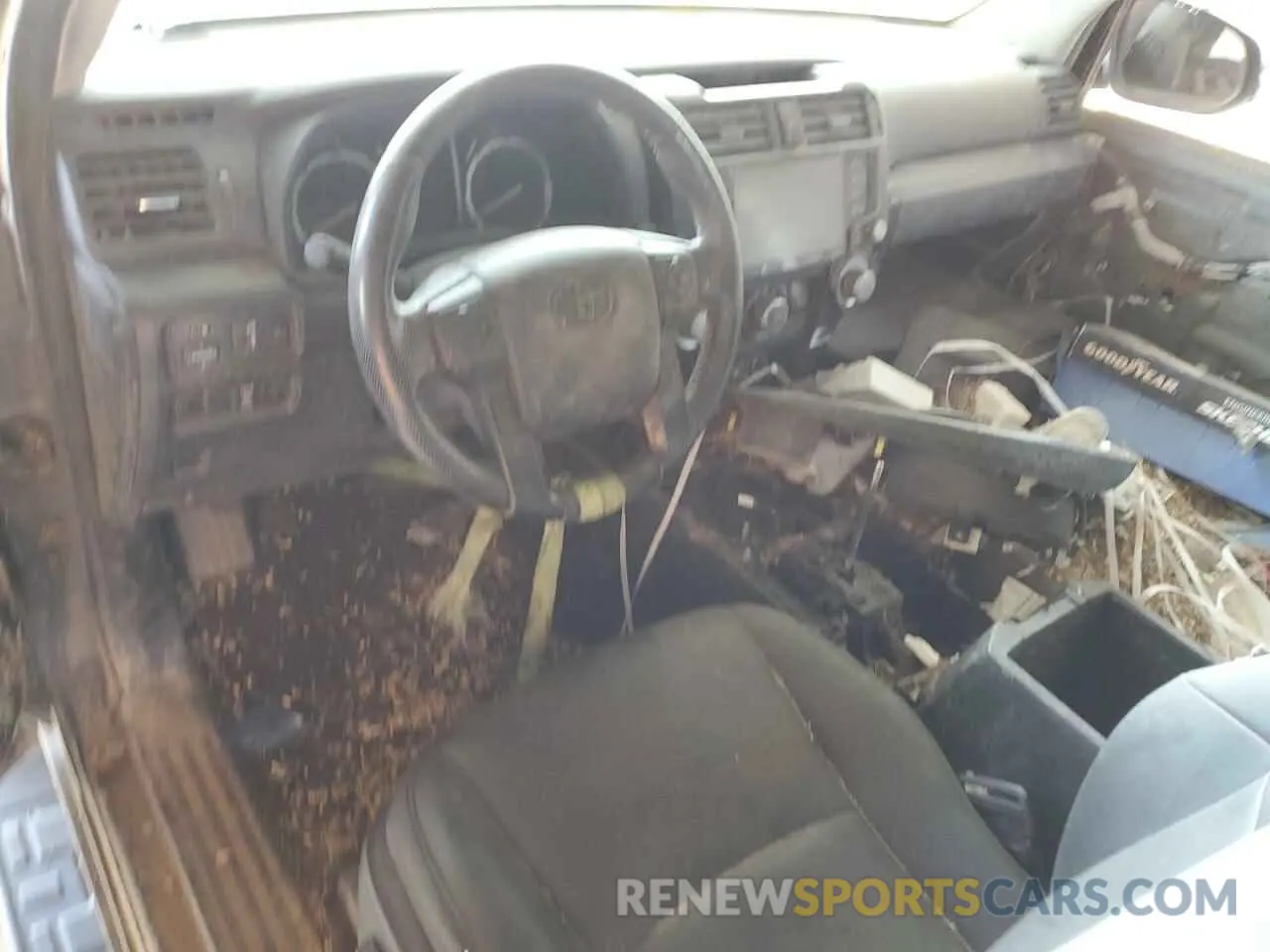 8 Photograph of a damaged car JTERU5JR8P6090801 TOYOTA 4RUNNER SE 2023
