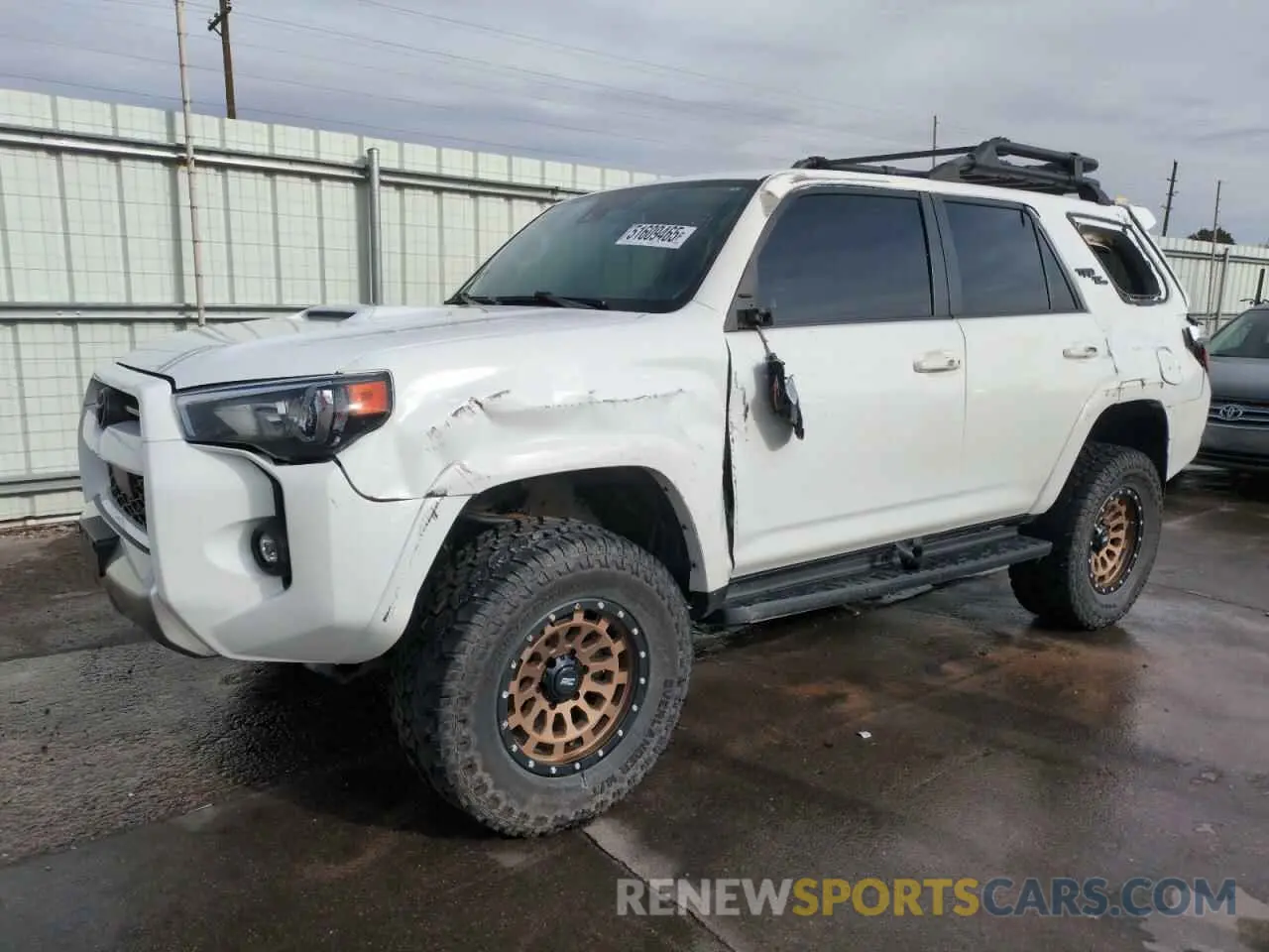 1 Photograph of a damaged car JTERU5JR8P6169708 TOYOTA 4RUNNER SE 2023