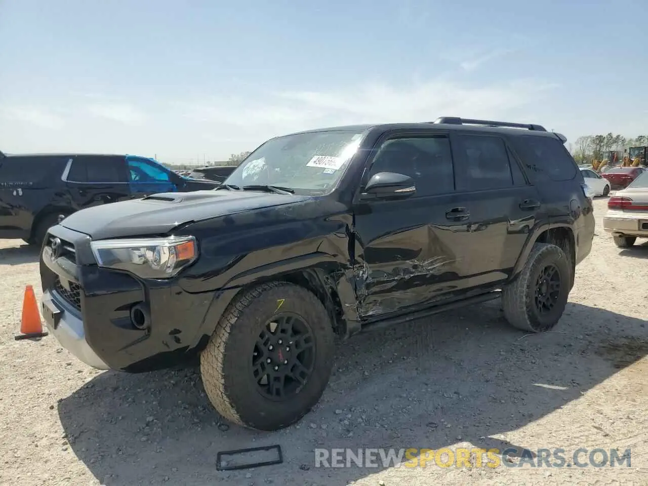 1 Photograph of a damaged car JTERU5JR8P6176996 TOYOTA 4RUNNER SE 2023