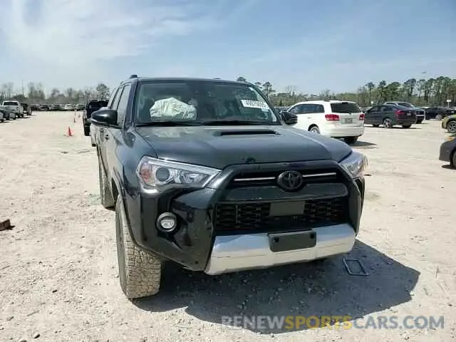 11 Photograph of a damaged car JTERU5JR8P6176996 TOYOTA 4RUNNER SE 2023