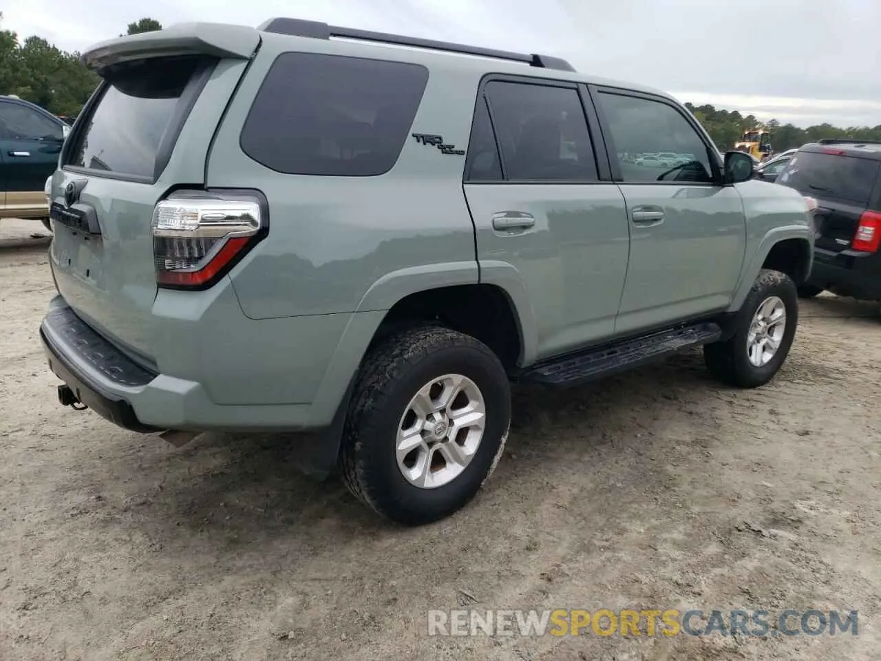 3 Photograph of a damaged car JTERU5JR8P6184712 TOYOTA 4RUNNER SE 2023