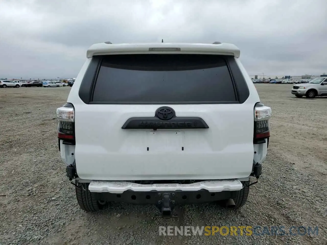 6 Photograph of a damaged car JTERU5JR8P6199615 TOYOTA 4RUNNER SE 2023