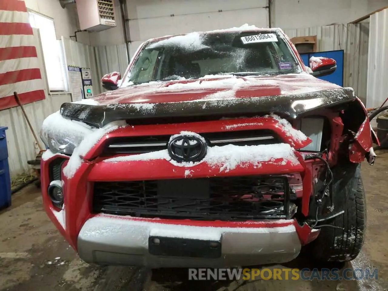 5 Photograph of a damaged car JTERU5JR9P6140508 TOYOTA 4RUNNER SE 2023