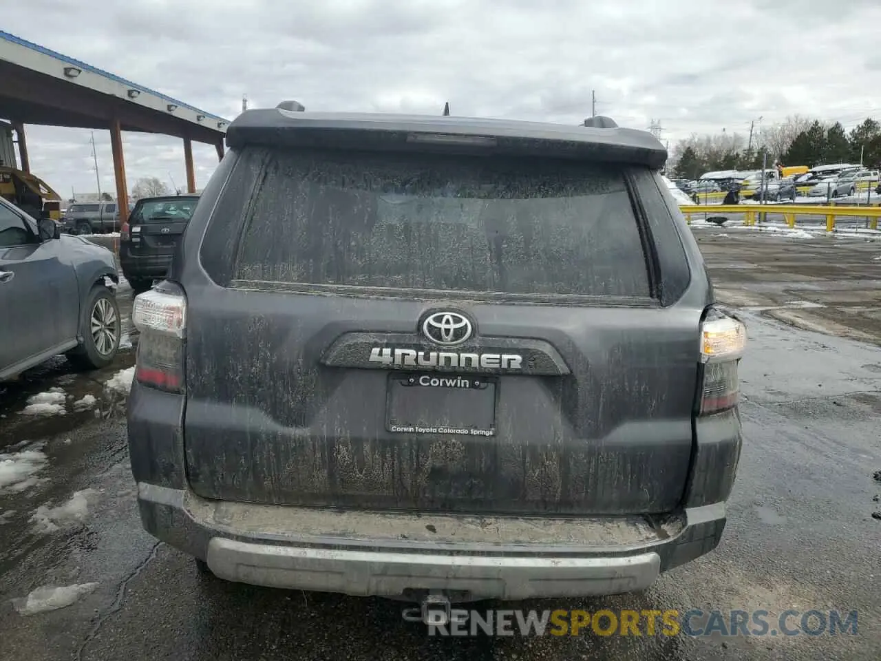 6 Photograph of a damaged car JTERU5JRXP6178085 TOYOTA 4RUNNER SE 2023