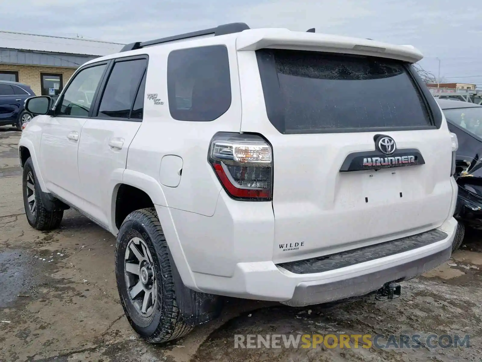 3 Photograph of a damaged car JTEBU5JR9K5640846 TOYOTA 4RUNNER SR 2019