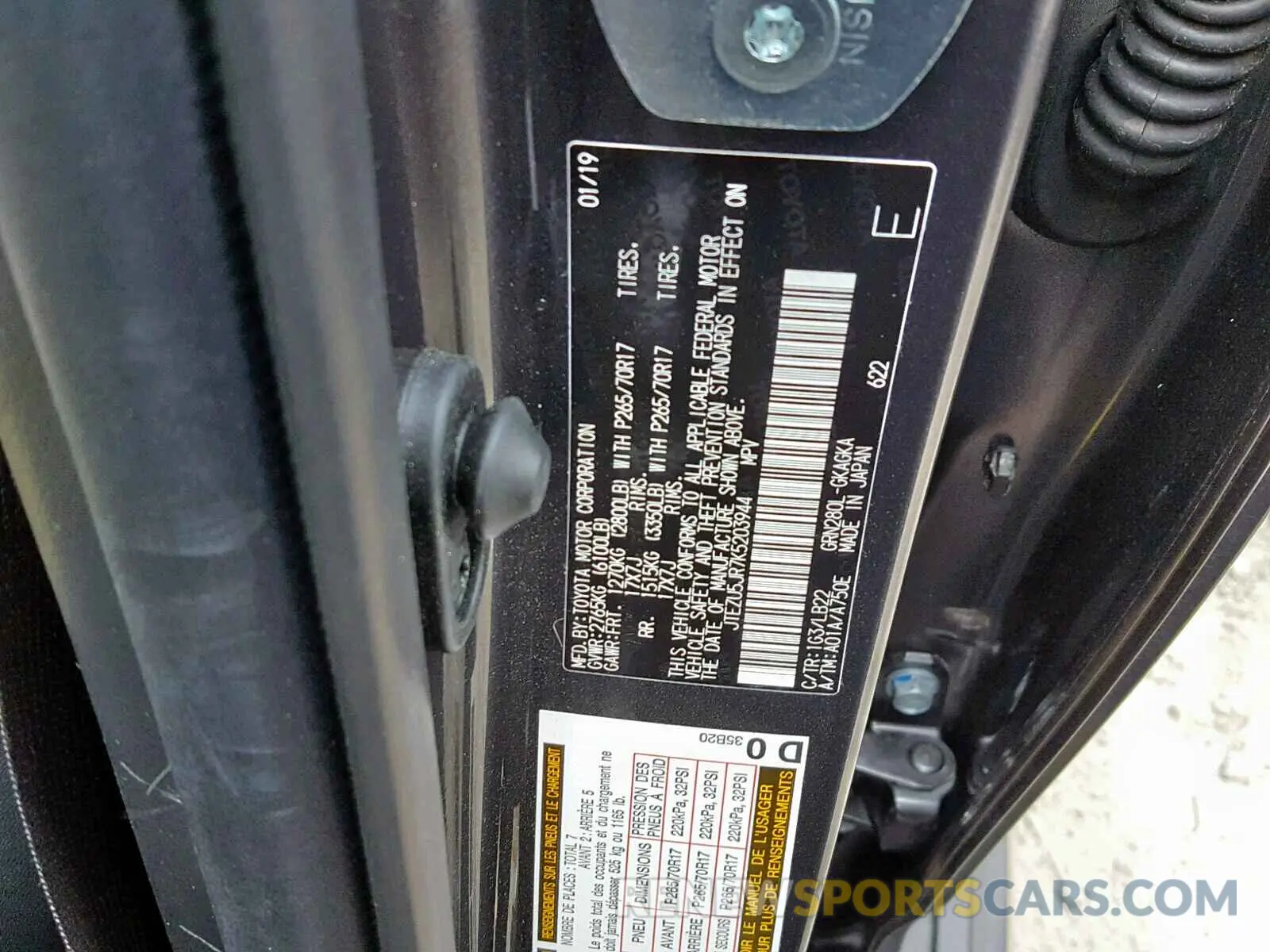 10 Photograph of a damaged car JTEZU5JR7K5203944 TOYOTA 4RUNNER SR 2019