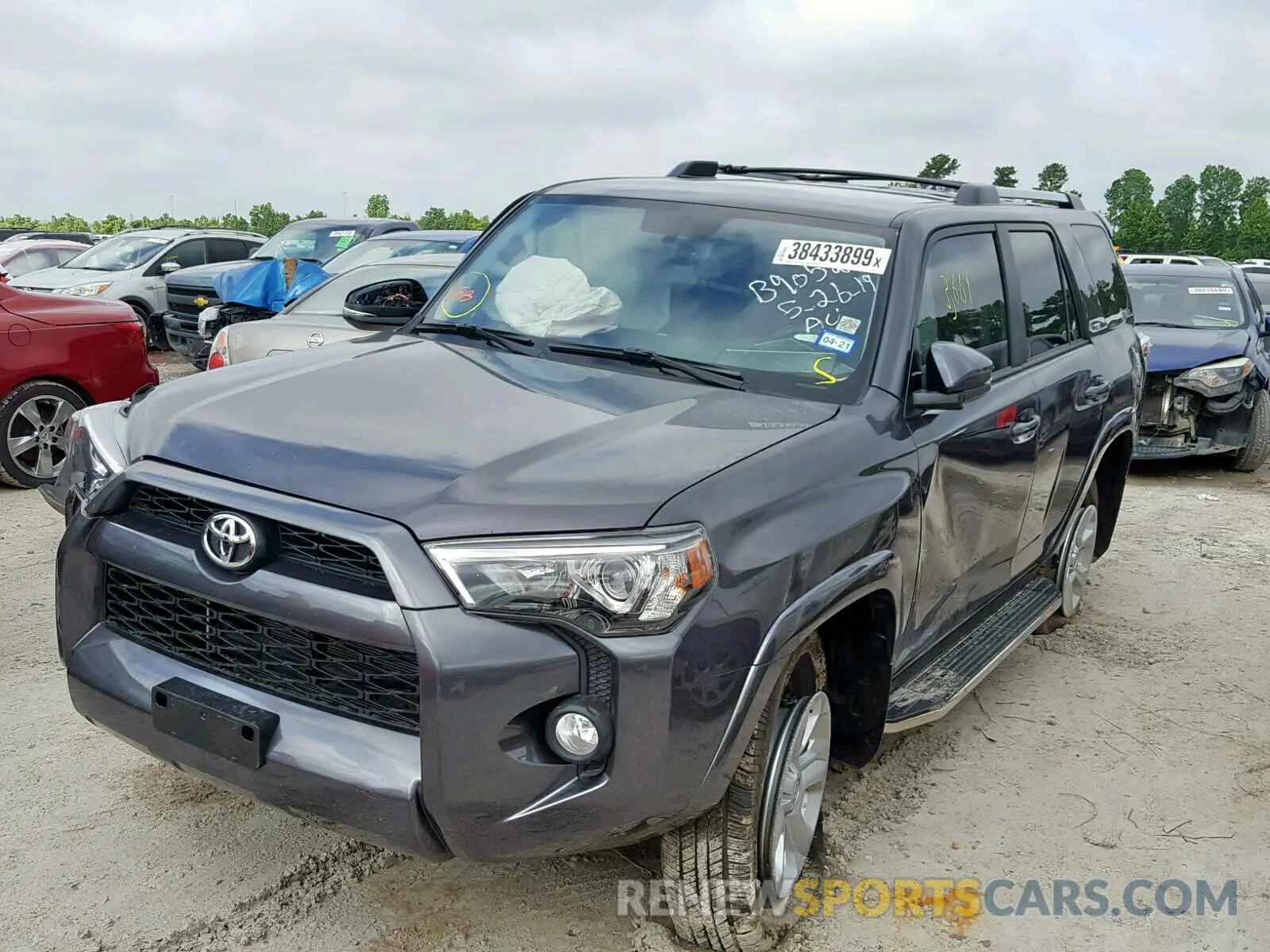 2 Photograph of a damaged car JTEZU5JR7K5203944 TOYOTA 4RUNNER SR 2019